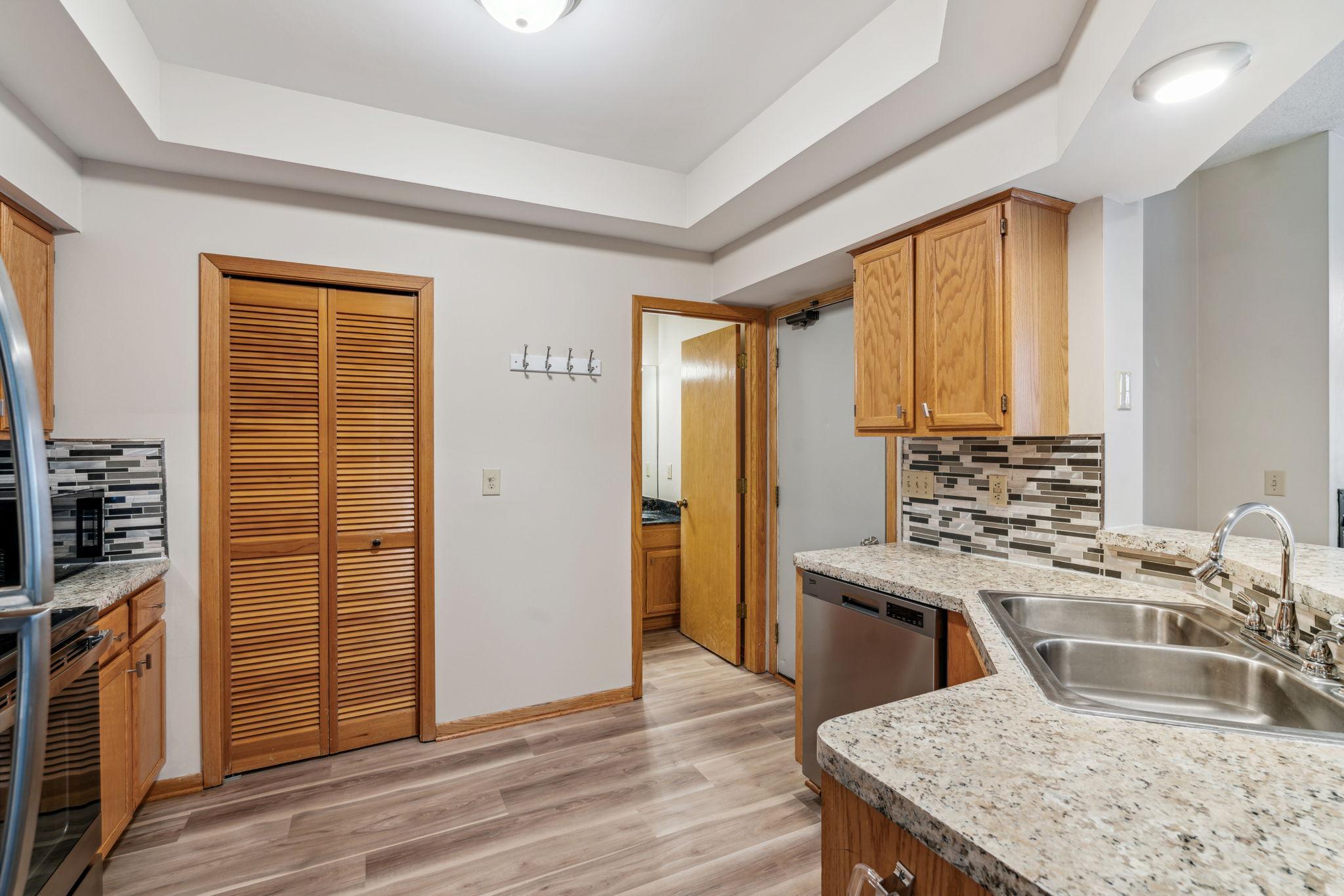 18085 Settlers Way
