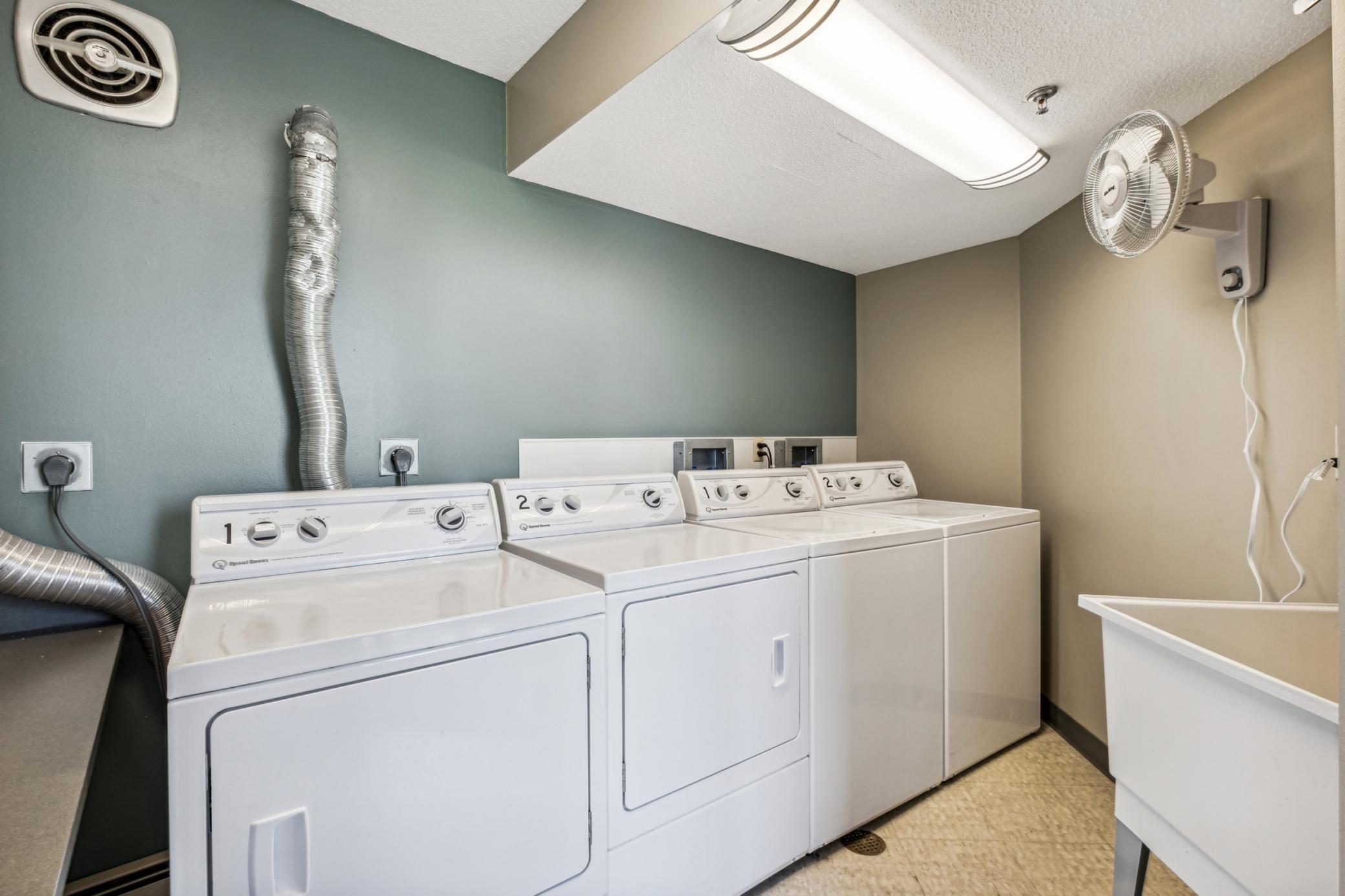 6615 Lake Shore Drive S Unit: 1008