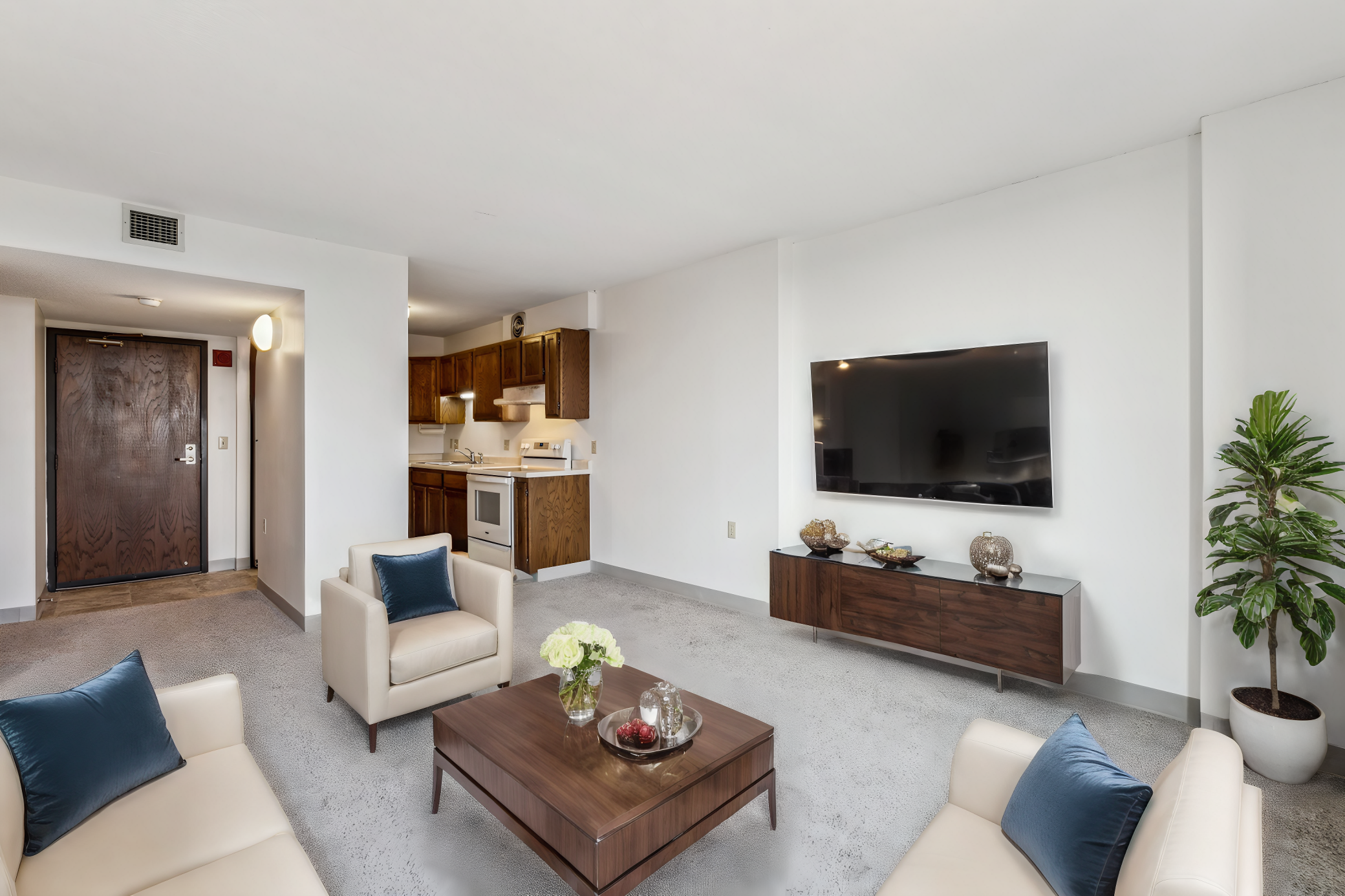 6615 Lake Shore Drive S Unit: 1008