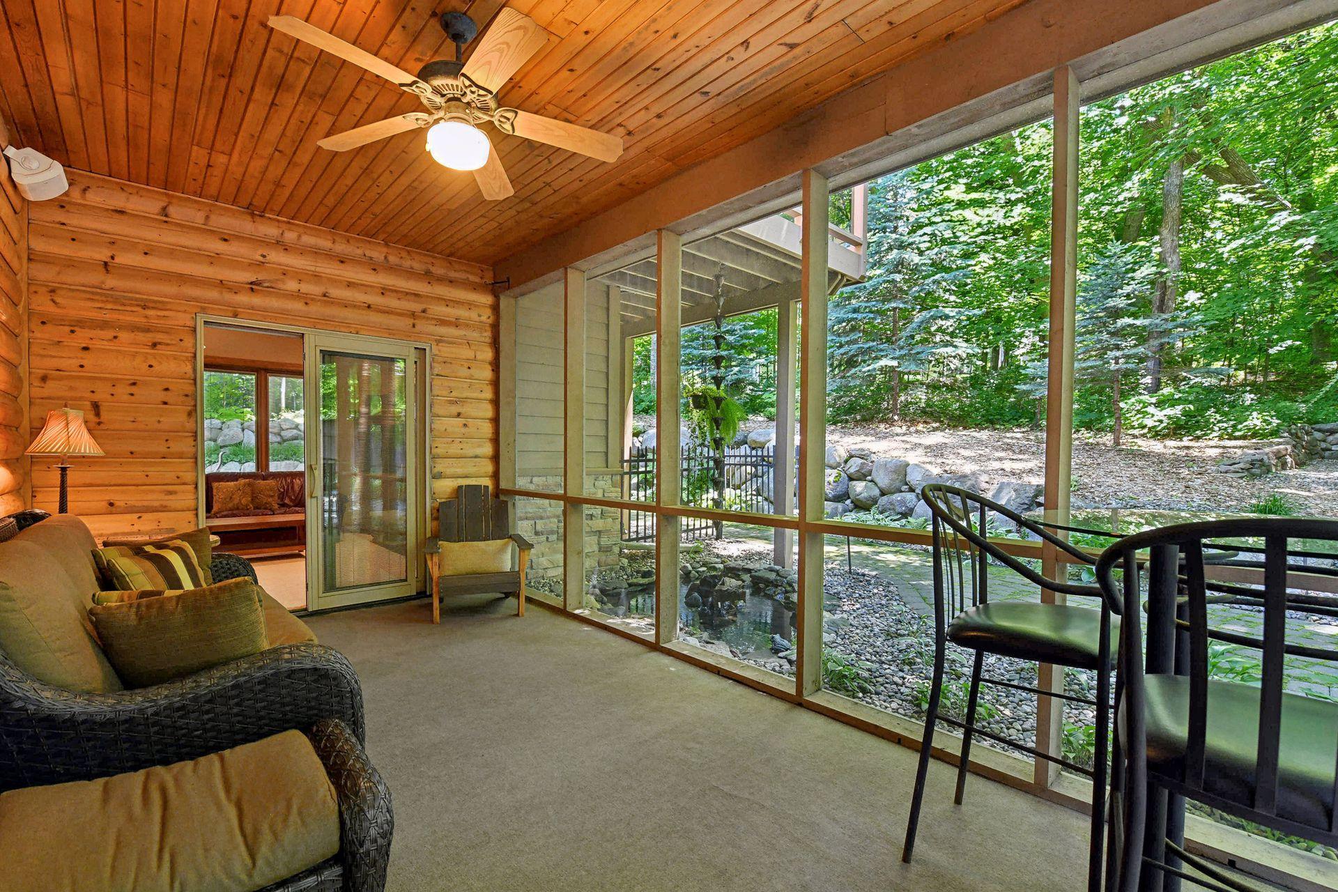 5995 Maple Forest