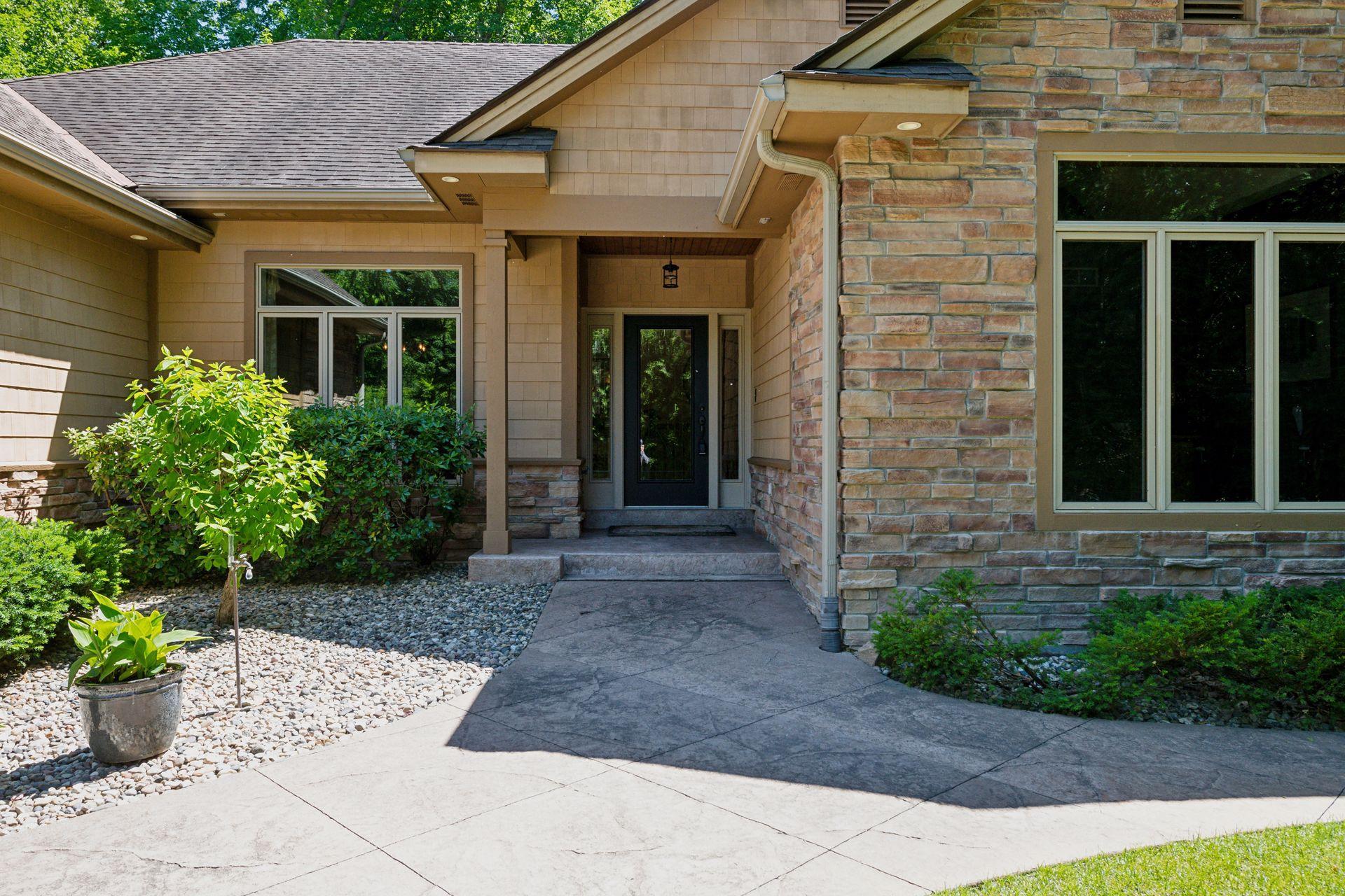 5995 Maple Forest