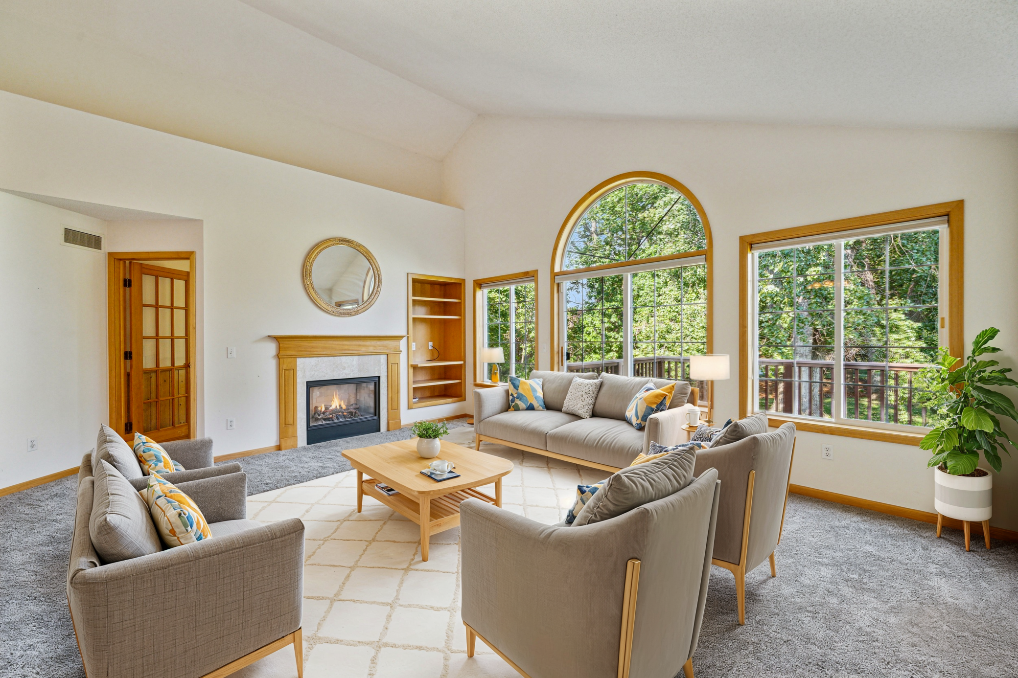 14726 Courtyard Circle