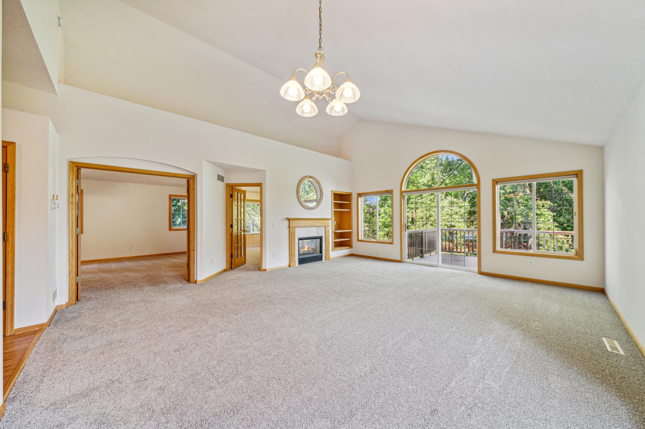 14726 Courtyard Circle