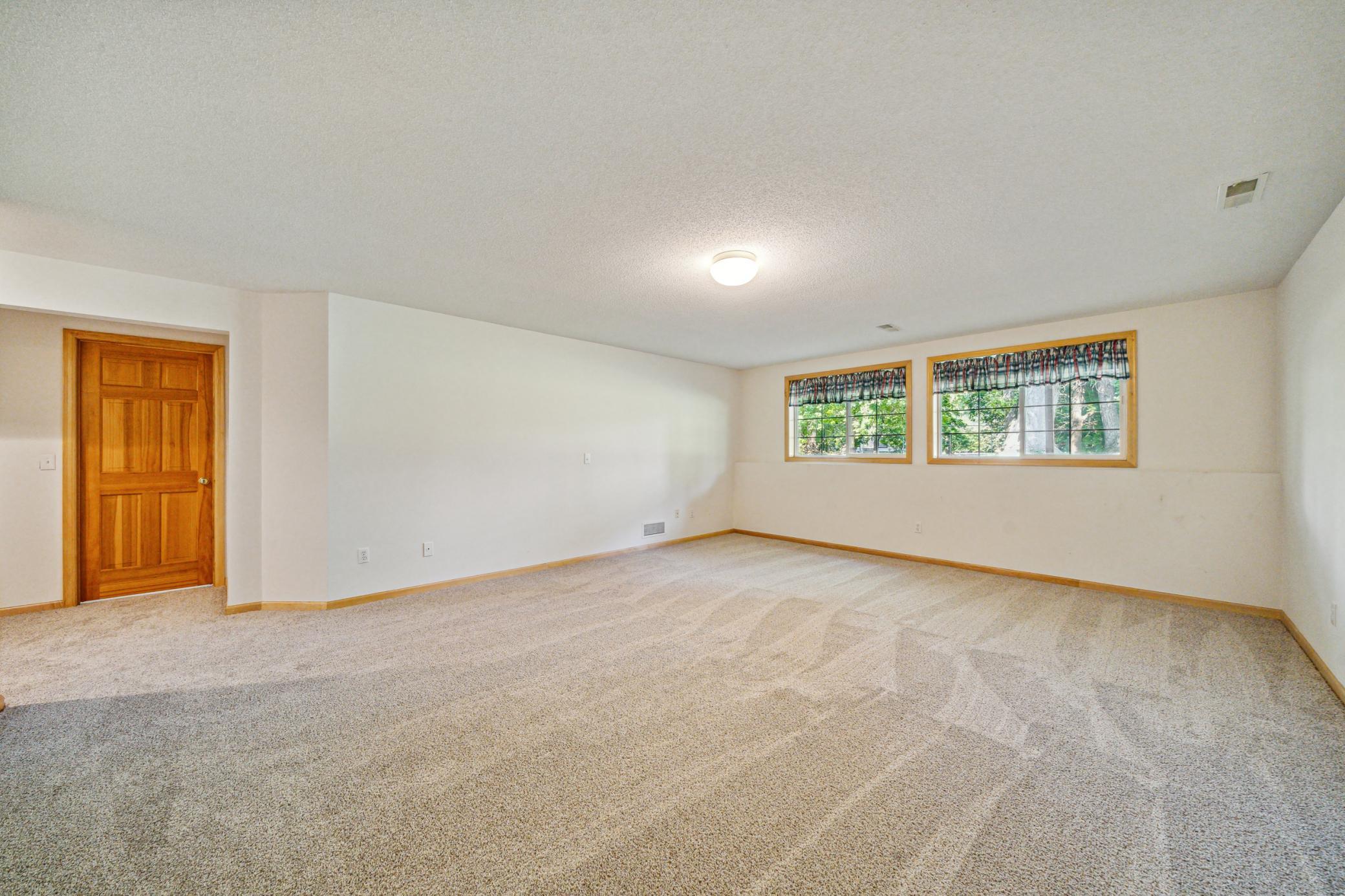 14726 Courtyard Circle