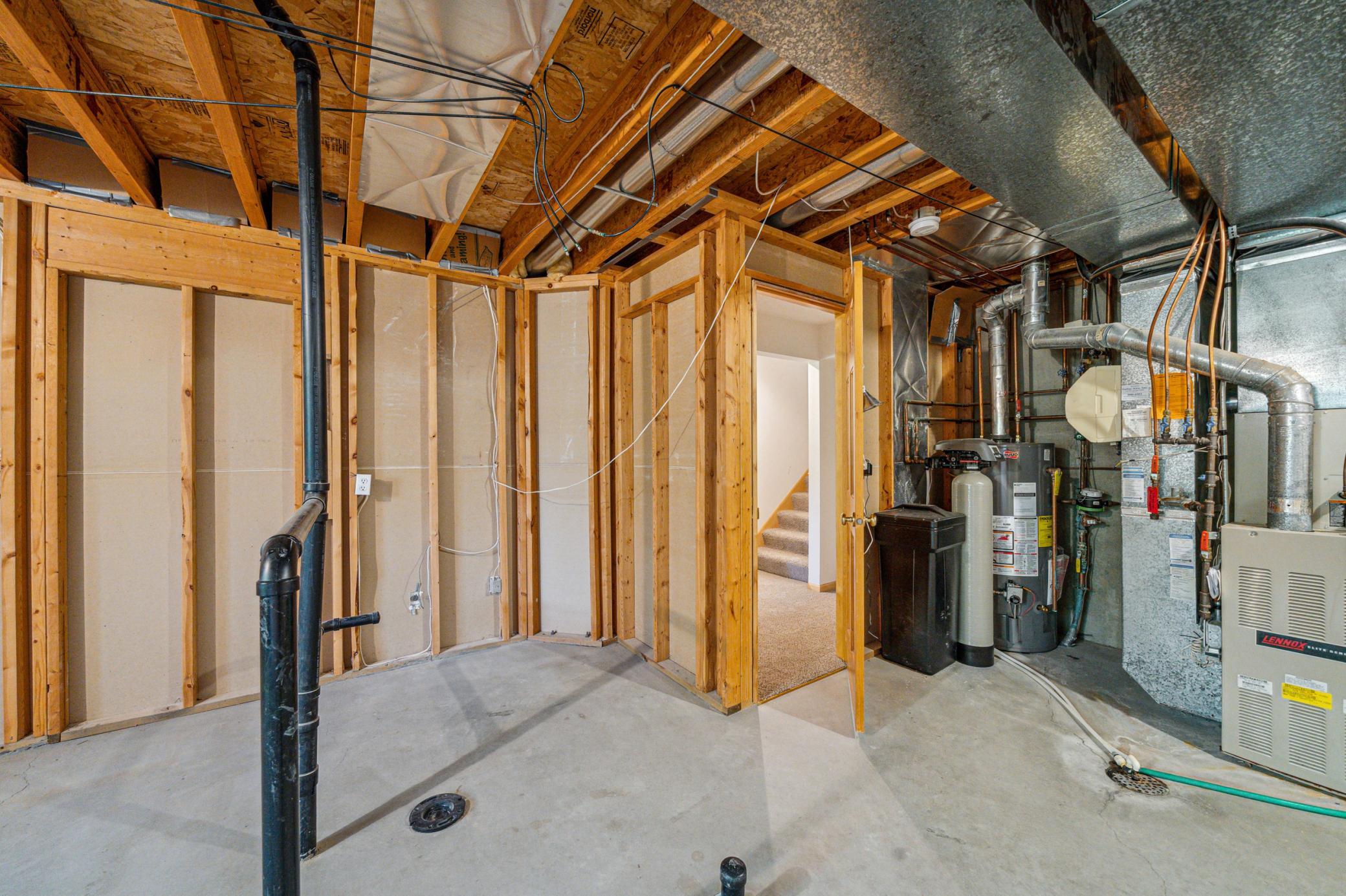 14726 Courtyard Circle