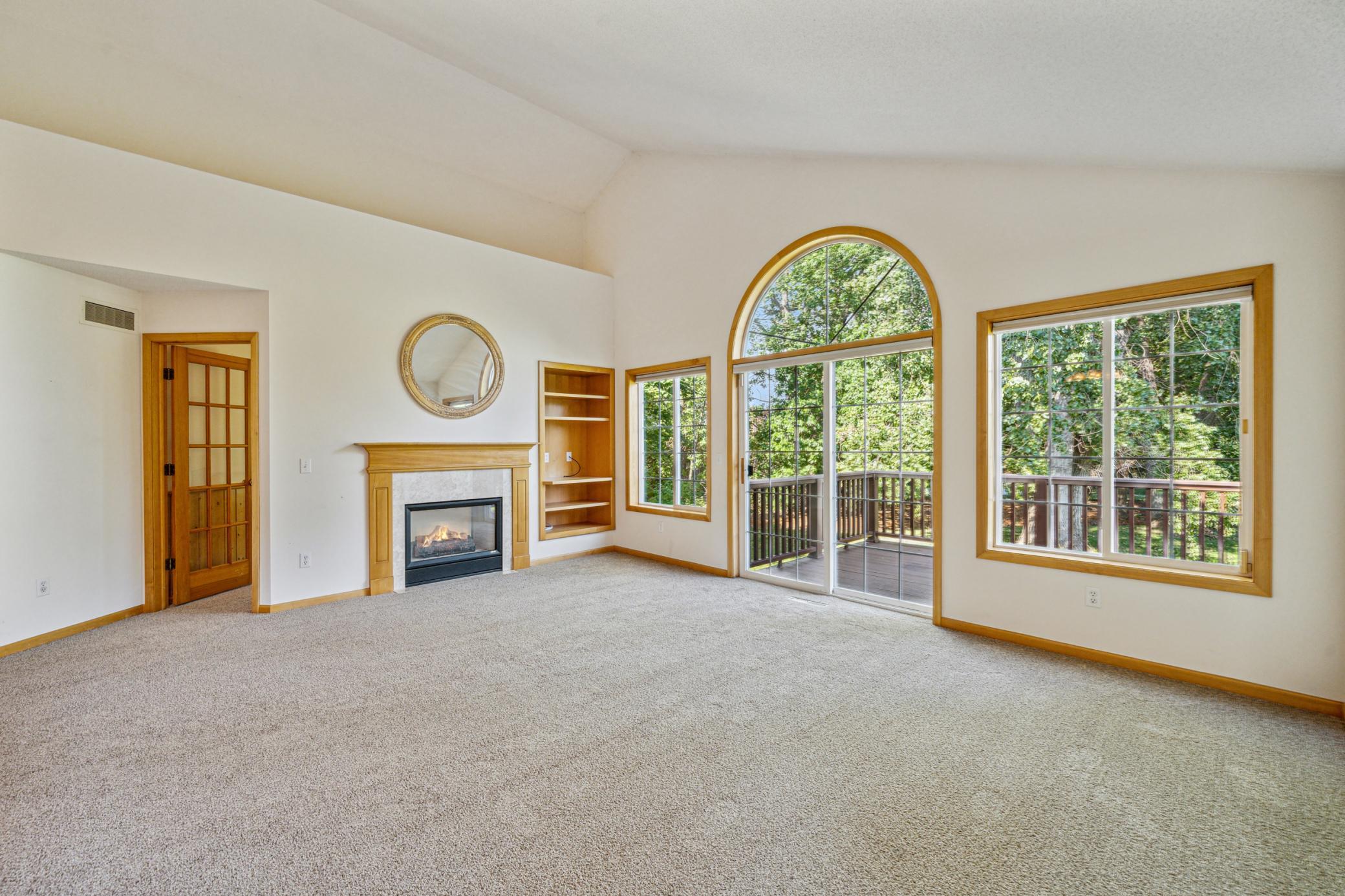 14726 Courtyard Circle