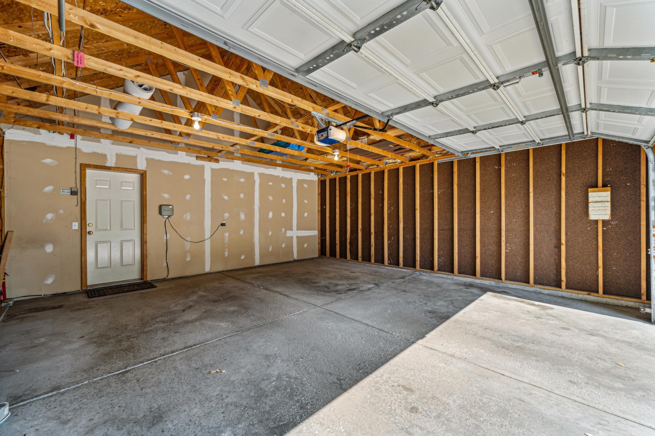 14726 Courtyard Circle