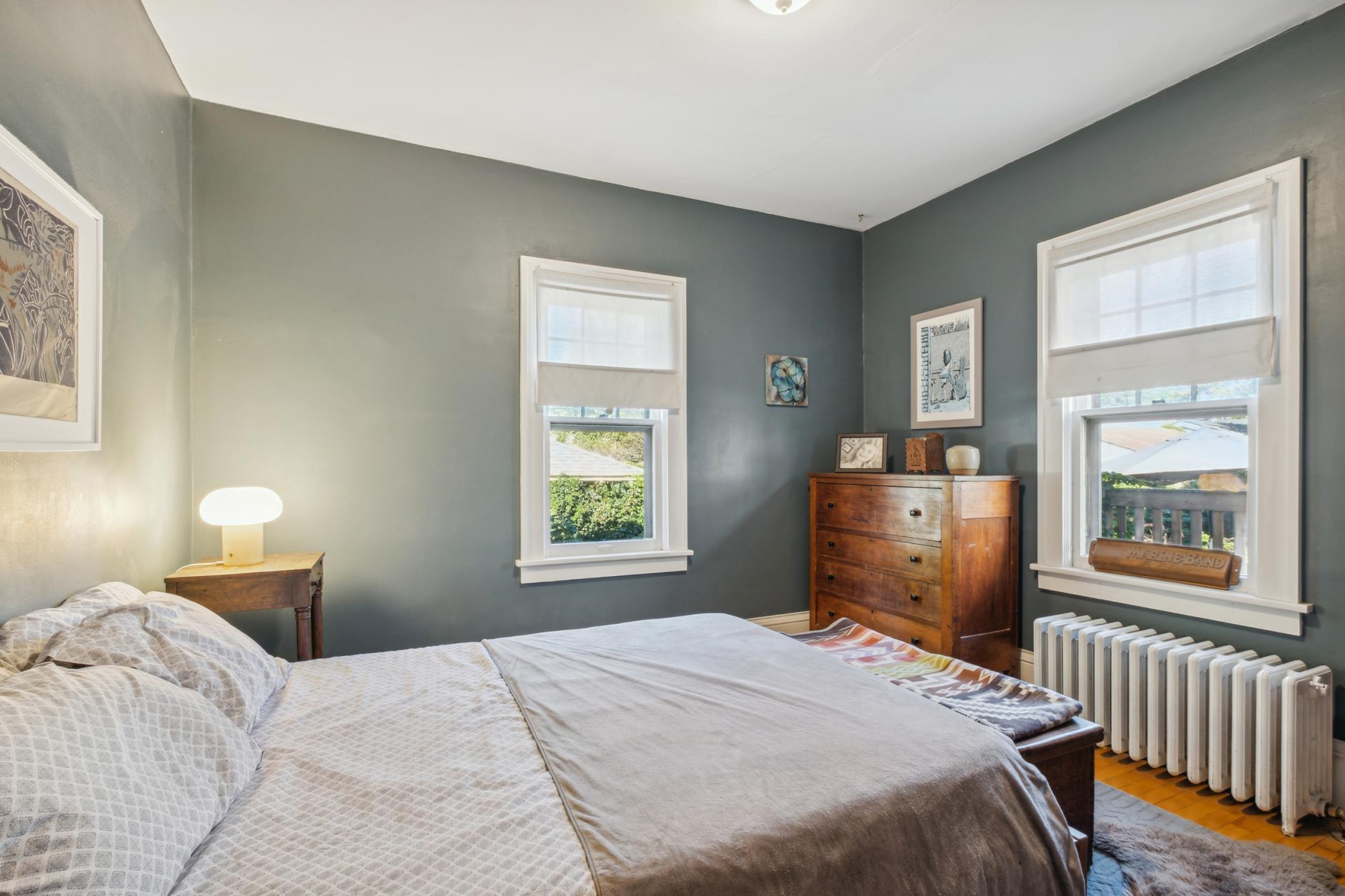 4338 Garfield Avenue