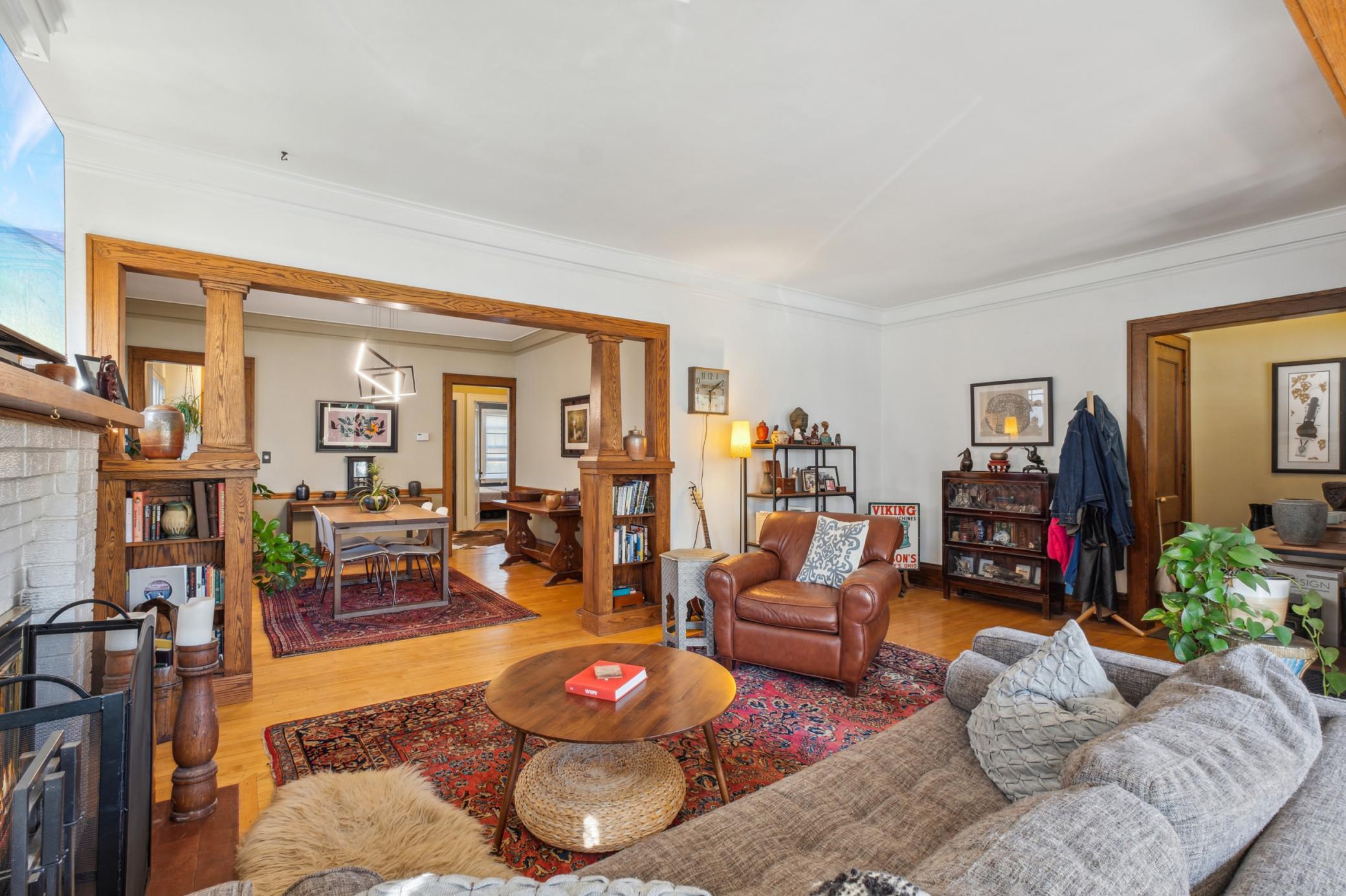 4338 Garfield Avenue