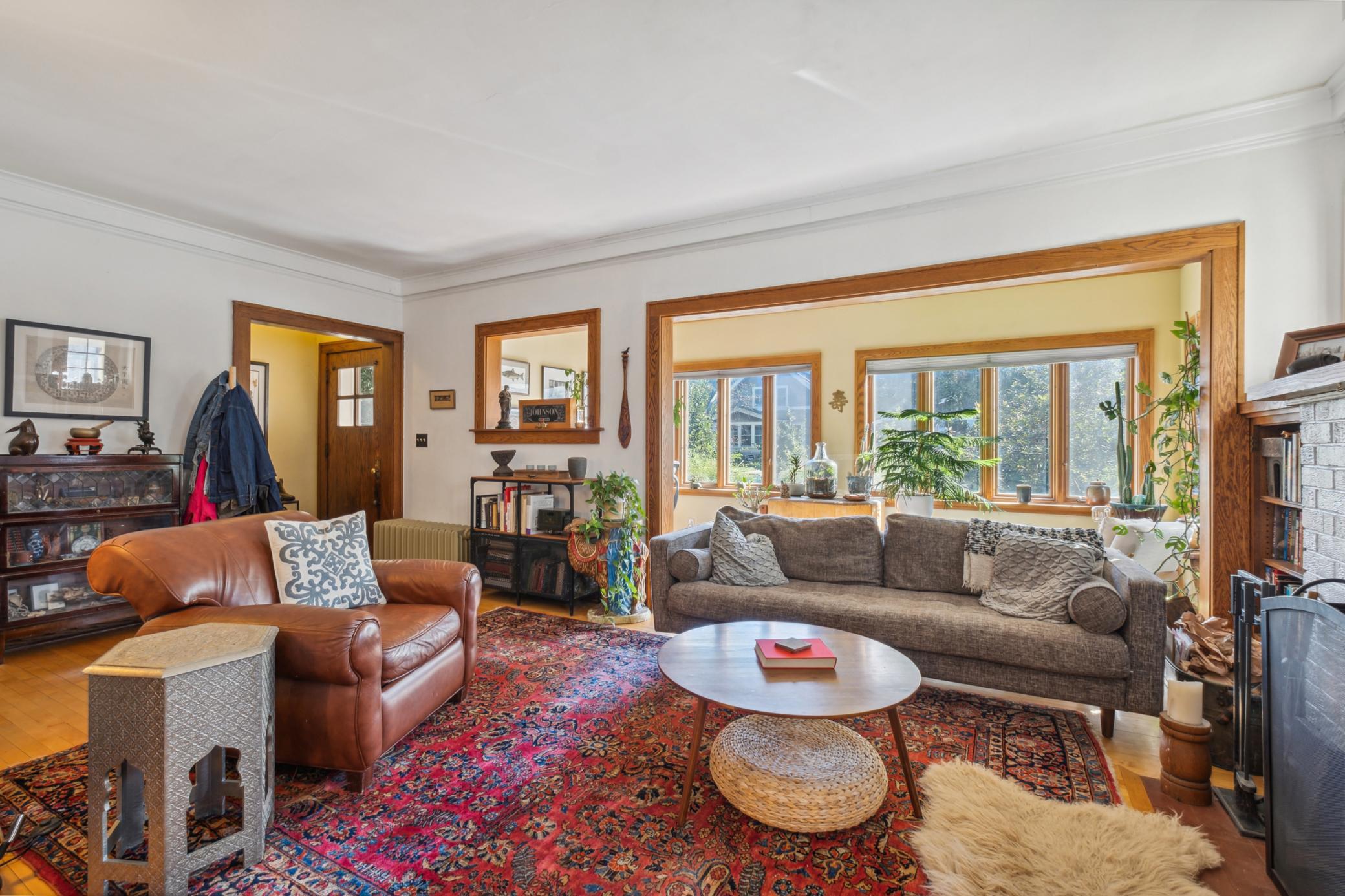 4338 Garfield Avenue