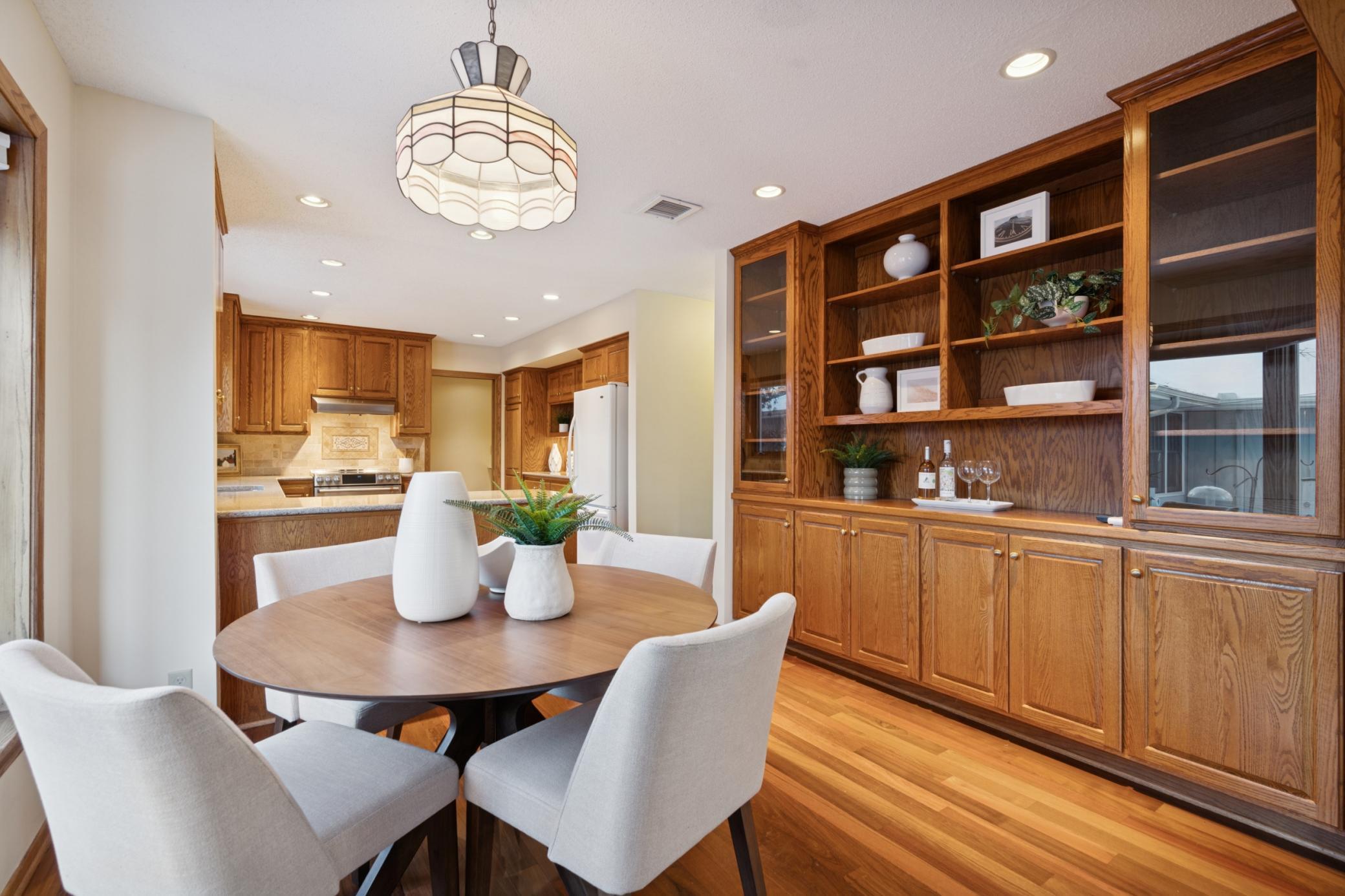 4046 Xerxes Avenue S