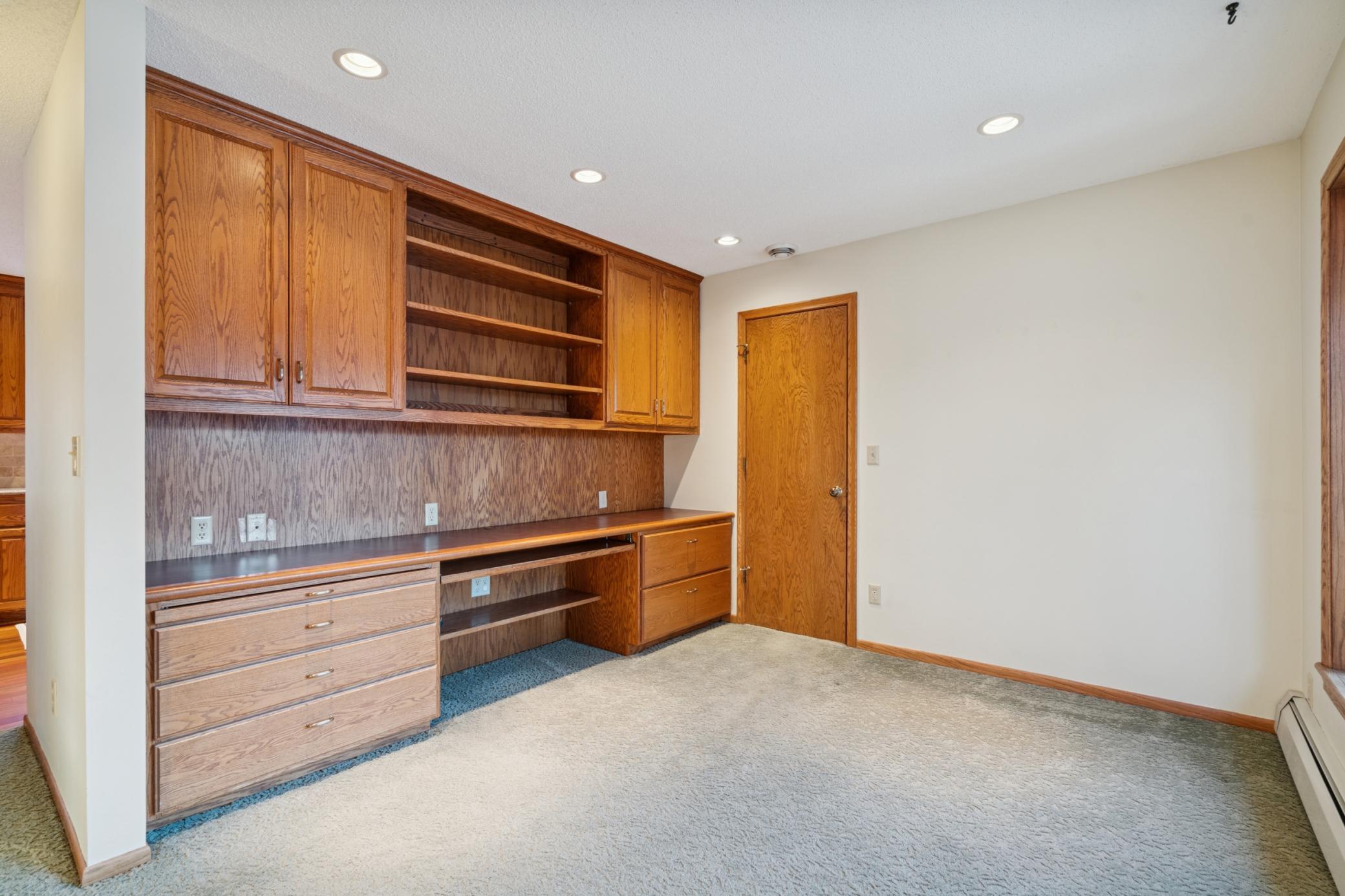 4046 Xerxes Avenue S