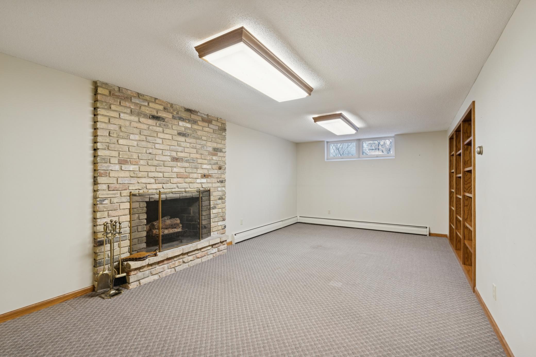 4046 Xerxes Avenue S