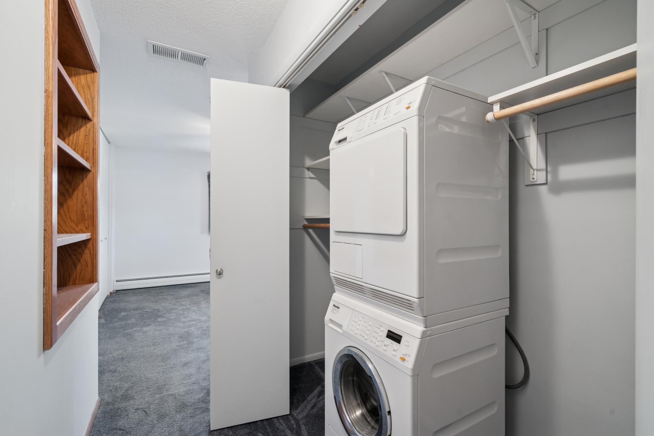 4046 Xerxes Avenue S