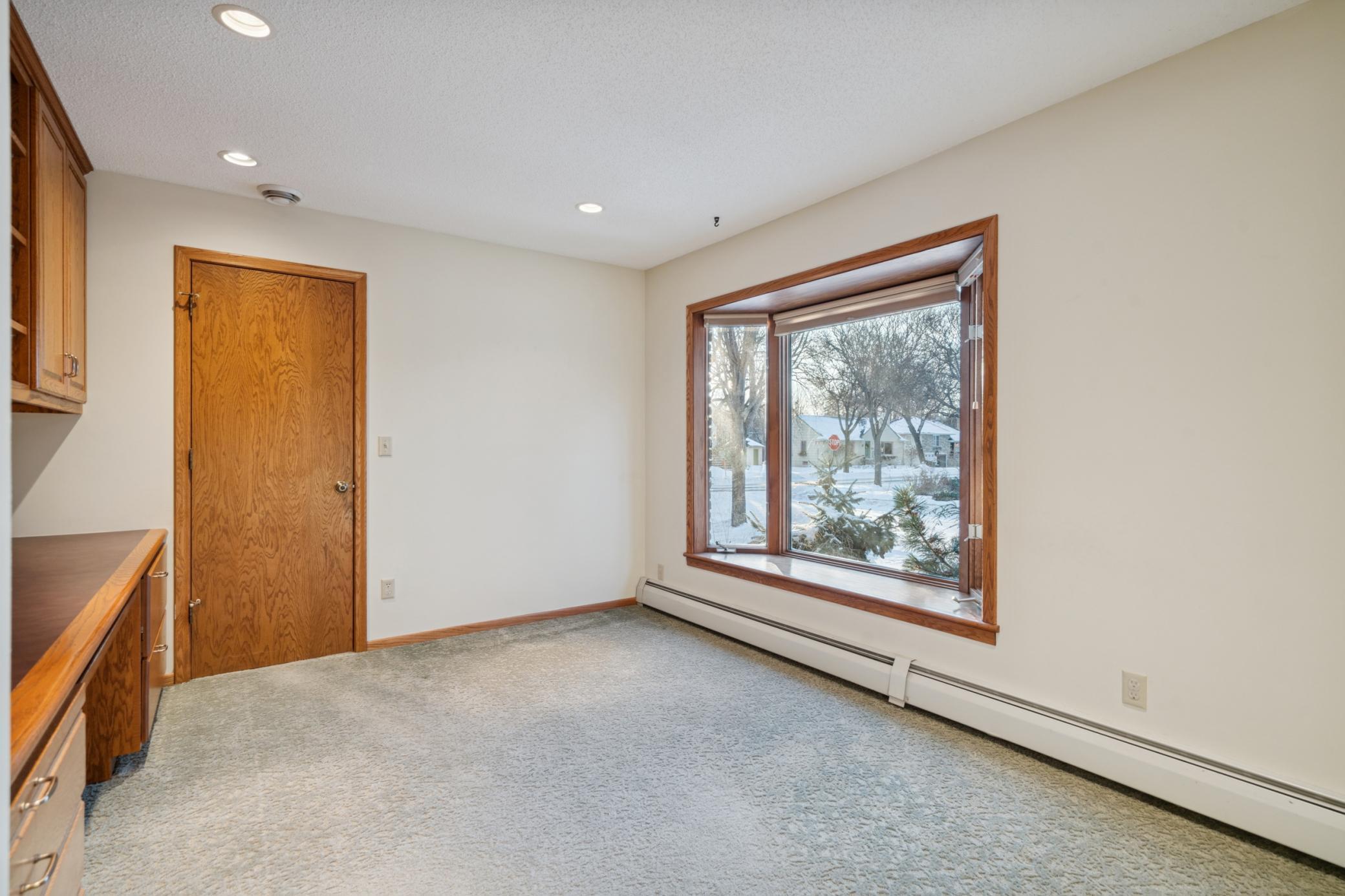 4046 Xerxes Avenue S