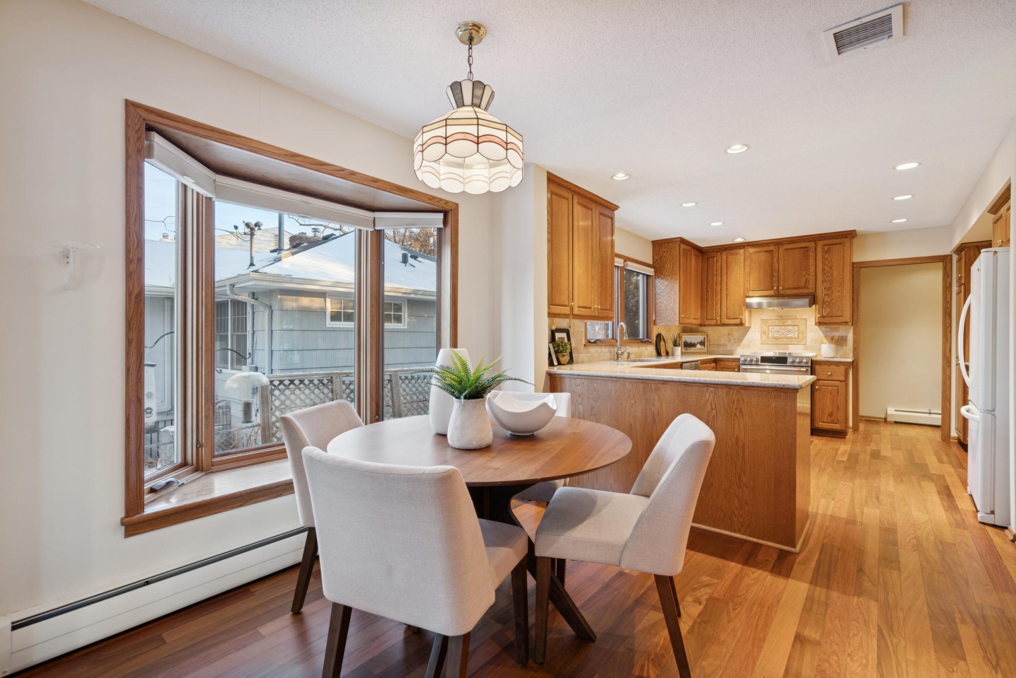 4046 Xerxes Avenue S