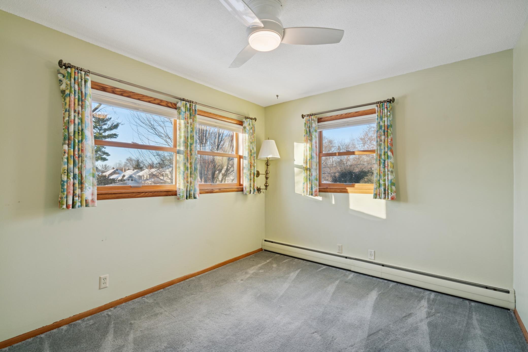 4046 Xerxes Avenue S