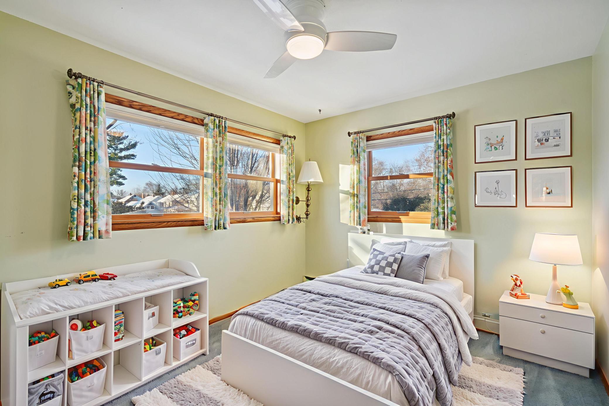 4046 Xerxes Avenue S