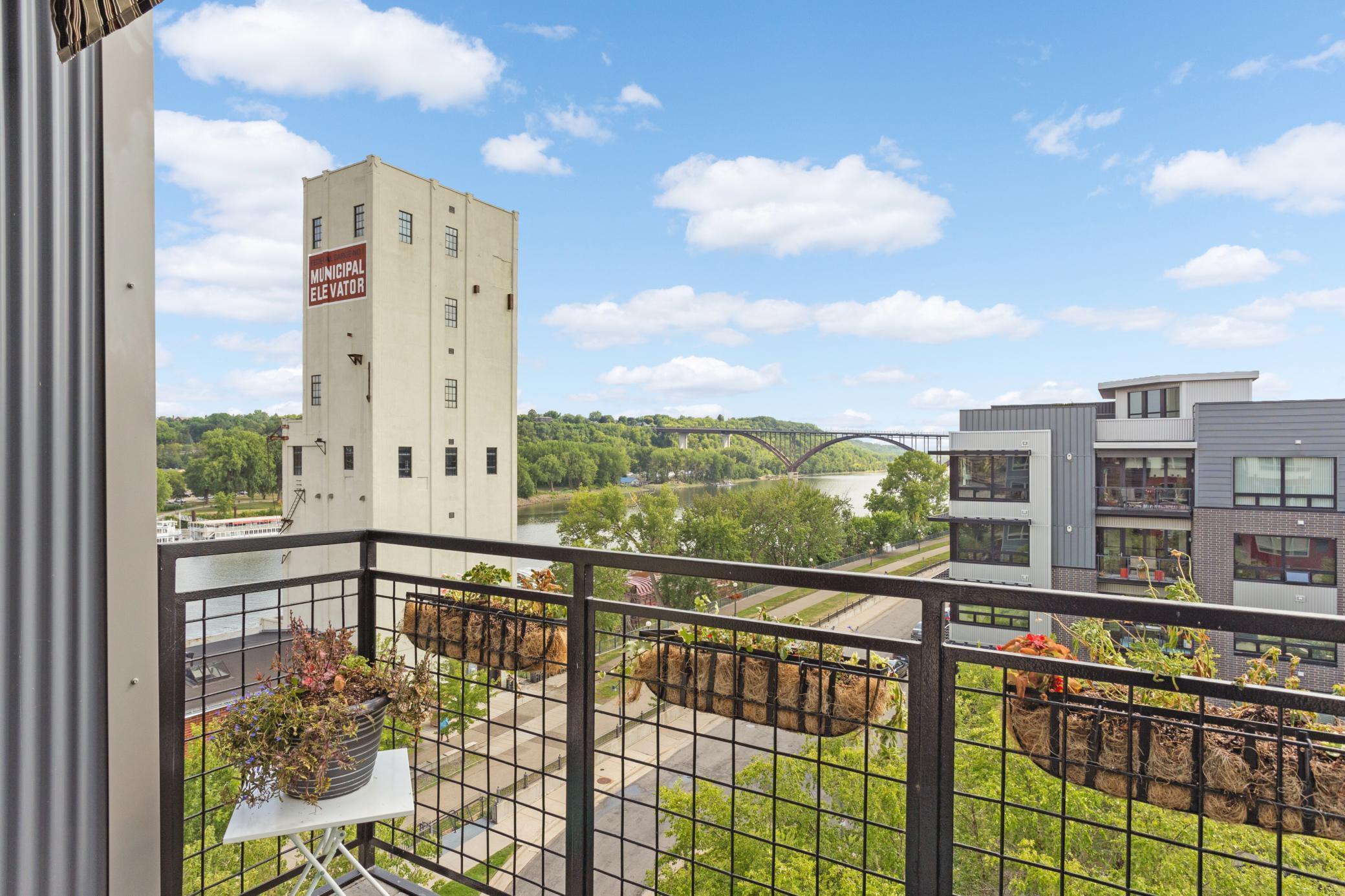 240 Spring Street Unit: 510