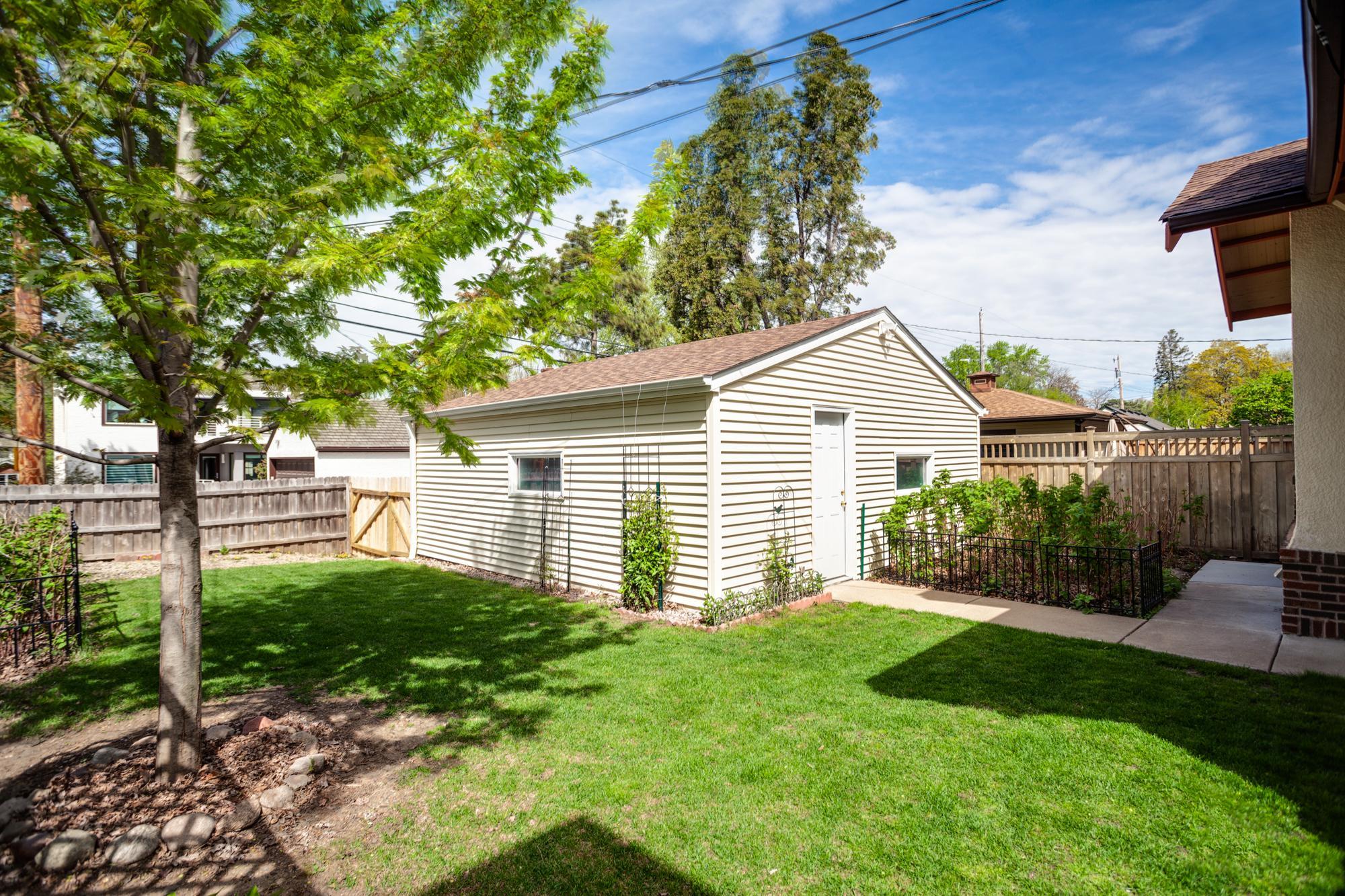 4428 Garfield Avenue