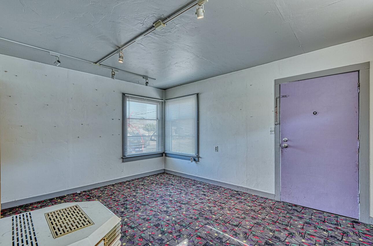 1717 Contra Costa ST