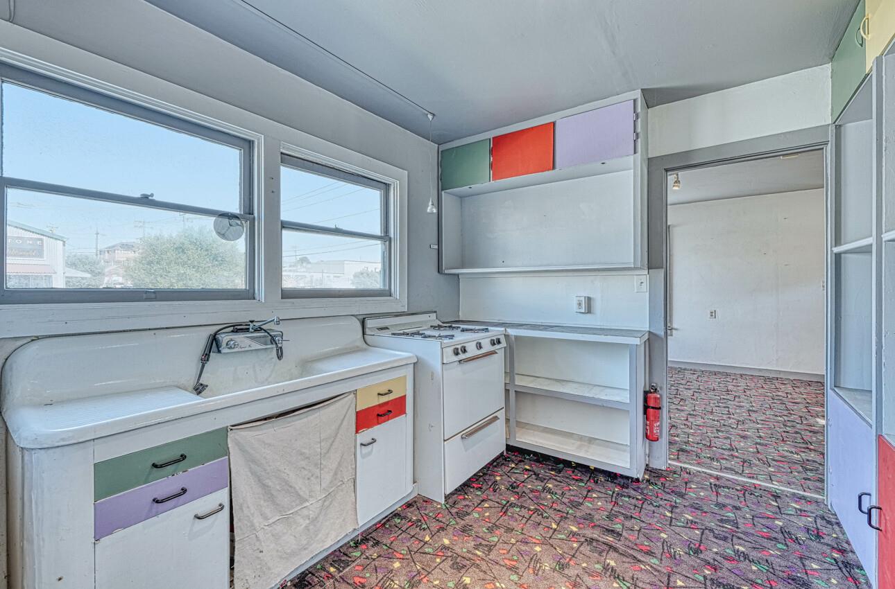 1717 Contra Costa ST
