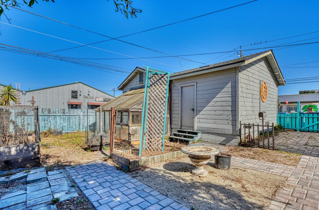 1717 Contra Costa ST