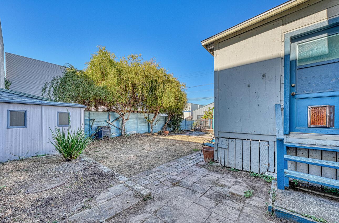 1715 Contra Costa ST