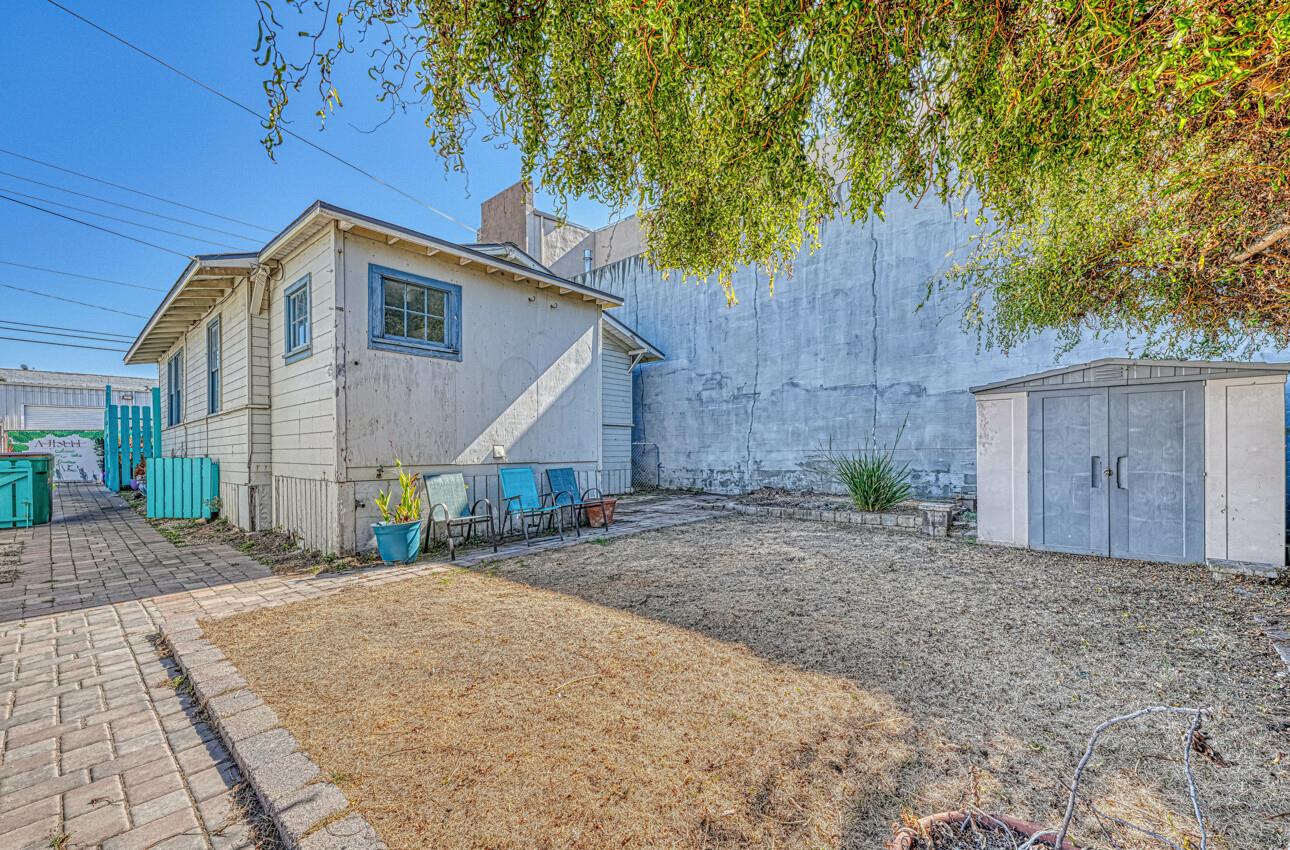 1715 Contra Costa ST