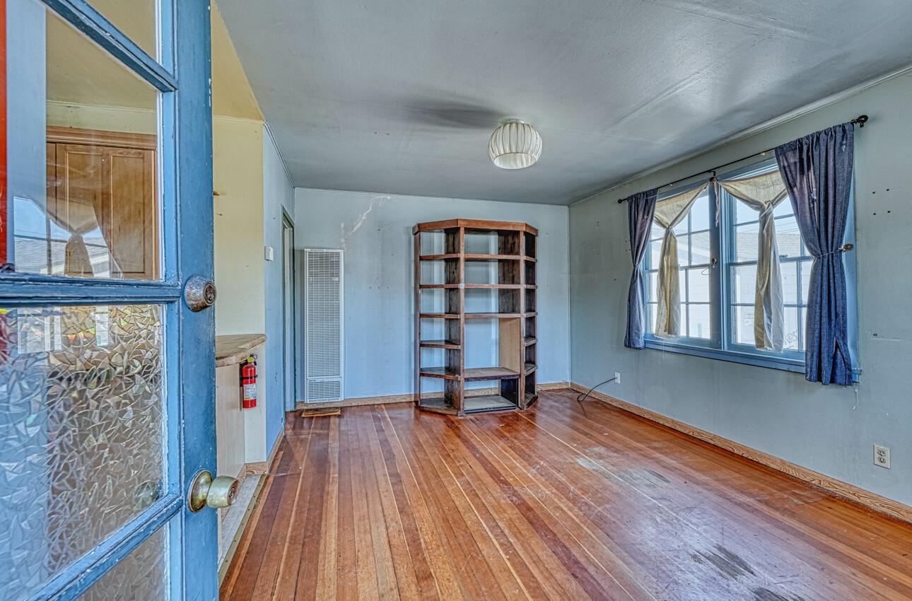 1715 Contra Costa ST