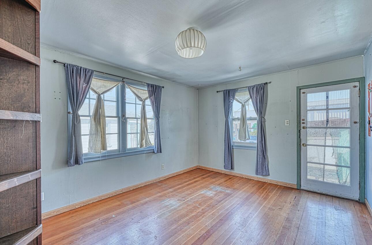 1715 Contra Costa ST