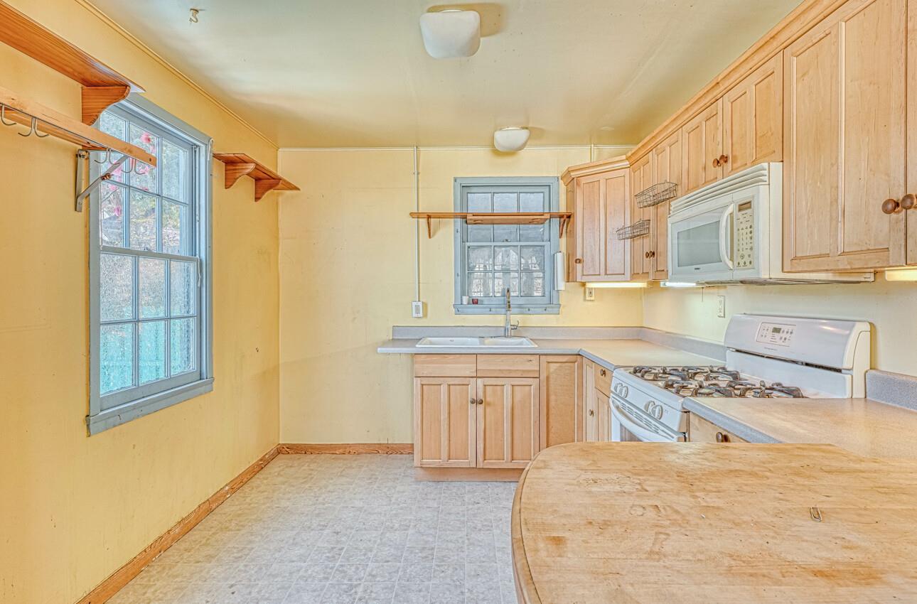 1715 Contra Costa ST