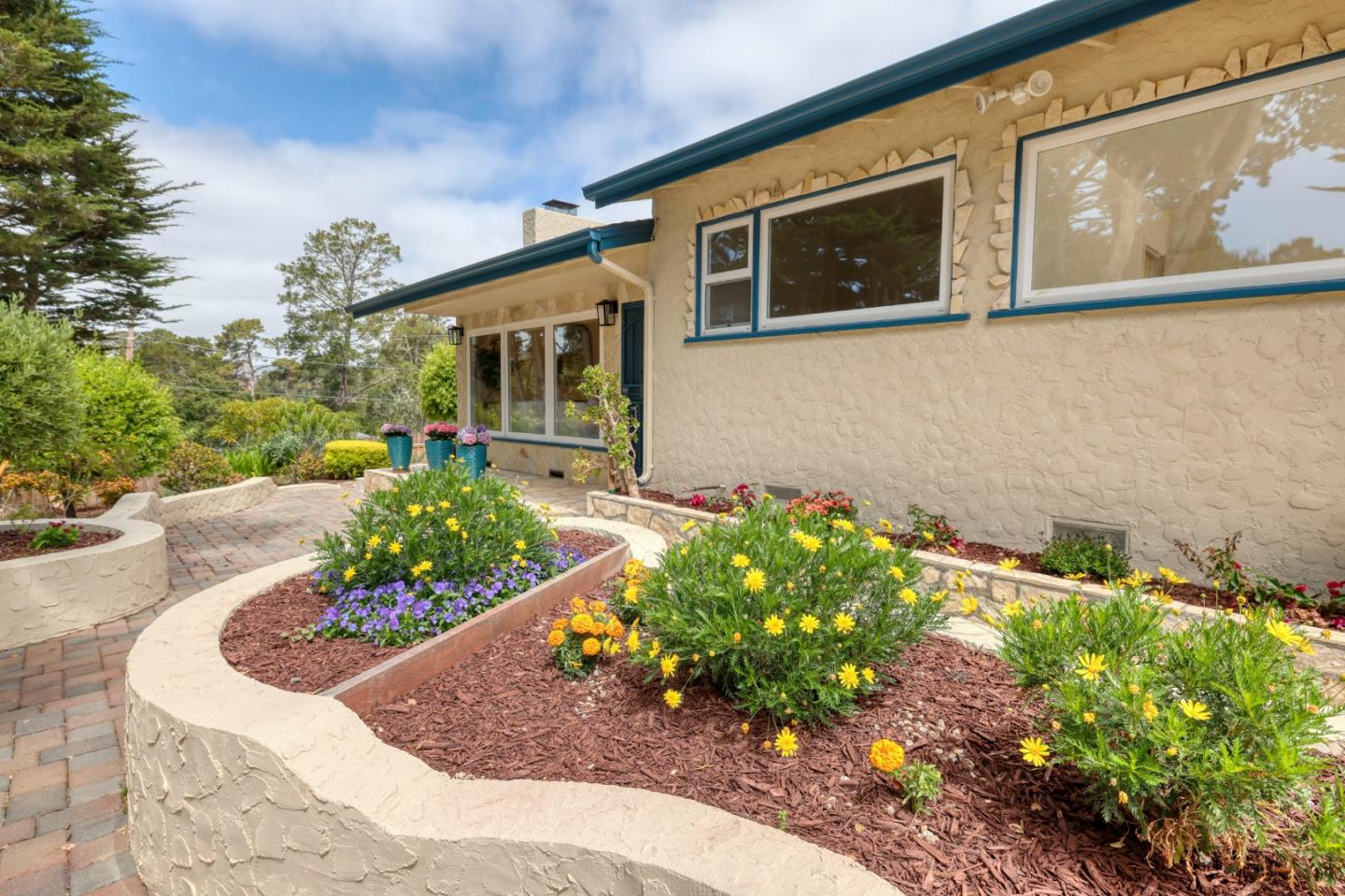 1275 Josselyn Canyon RD