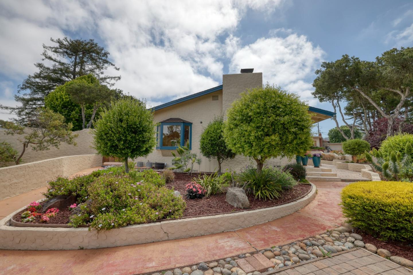 1275 Josselyn Canyon RD