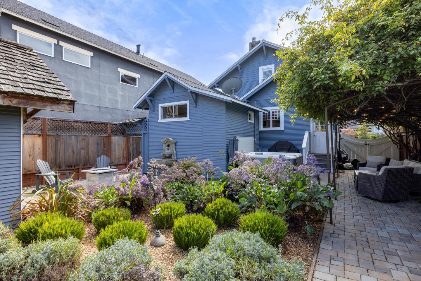 1271 Fourth Street