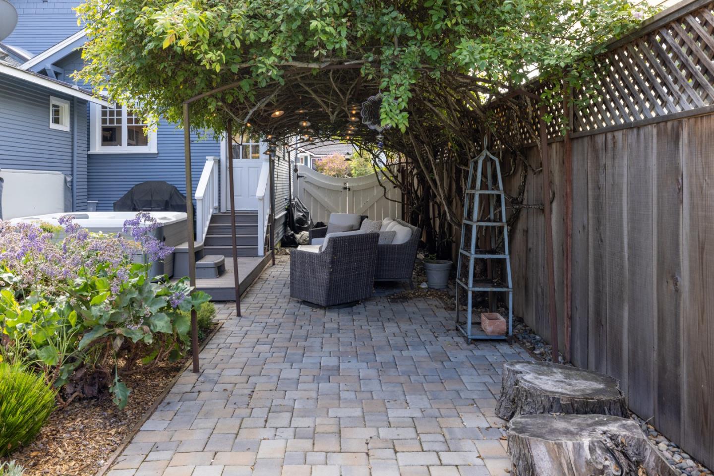 1271 Fourth Street