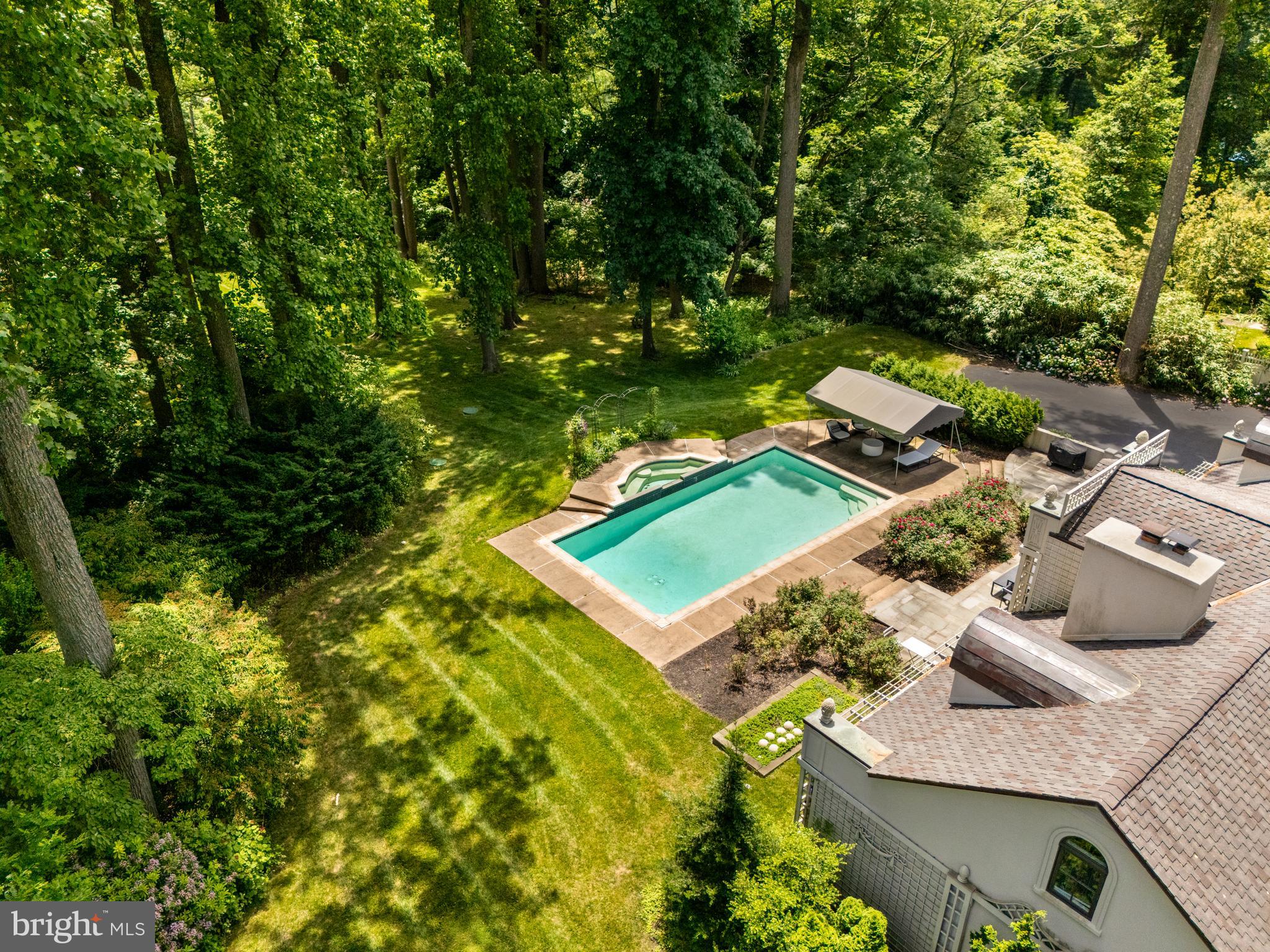 1200 RIDGEWOOD ROAD