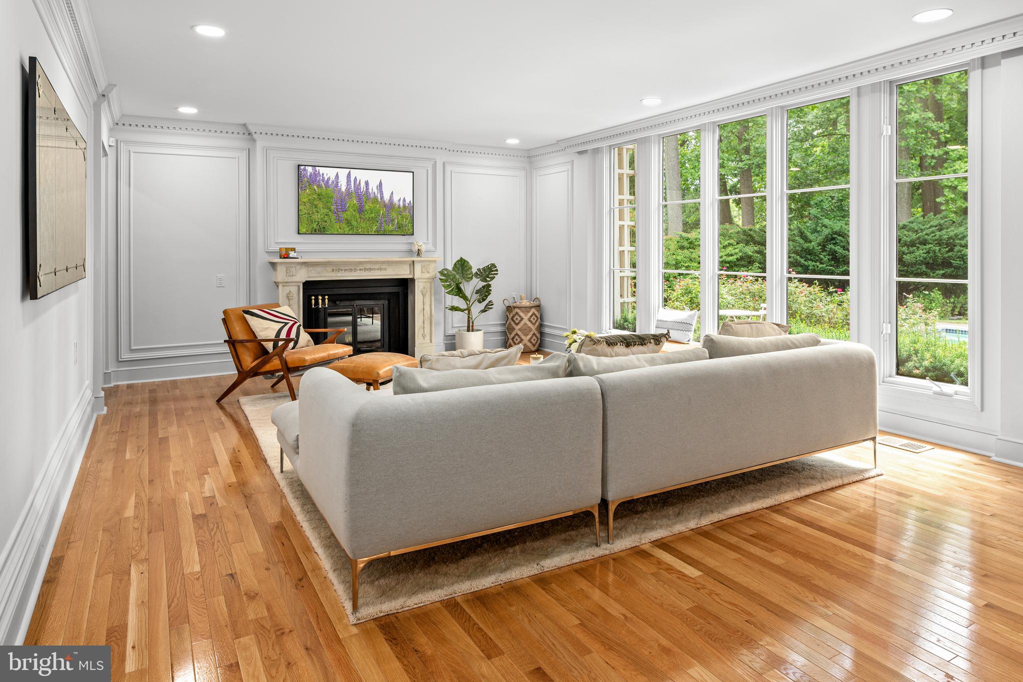 1200 RIDGEWOOD ROAD