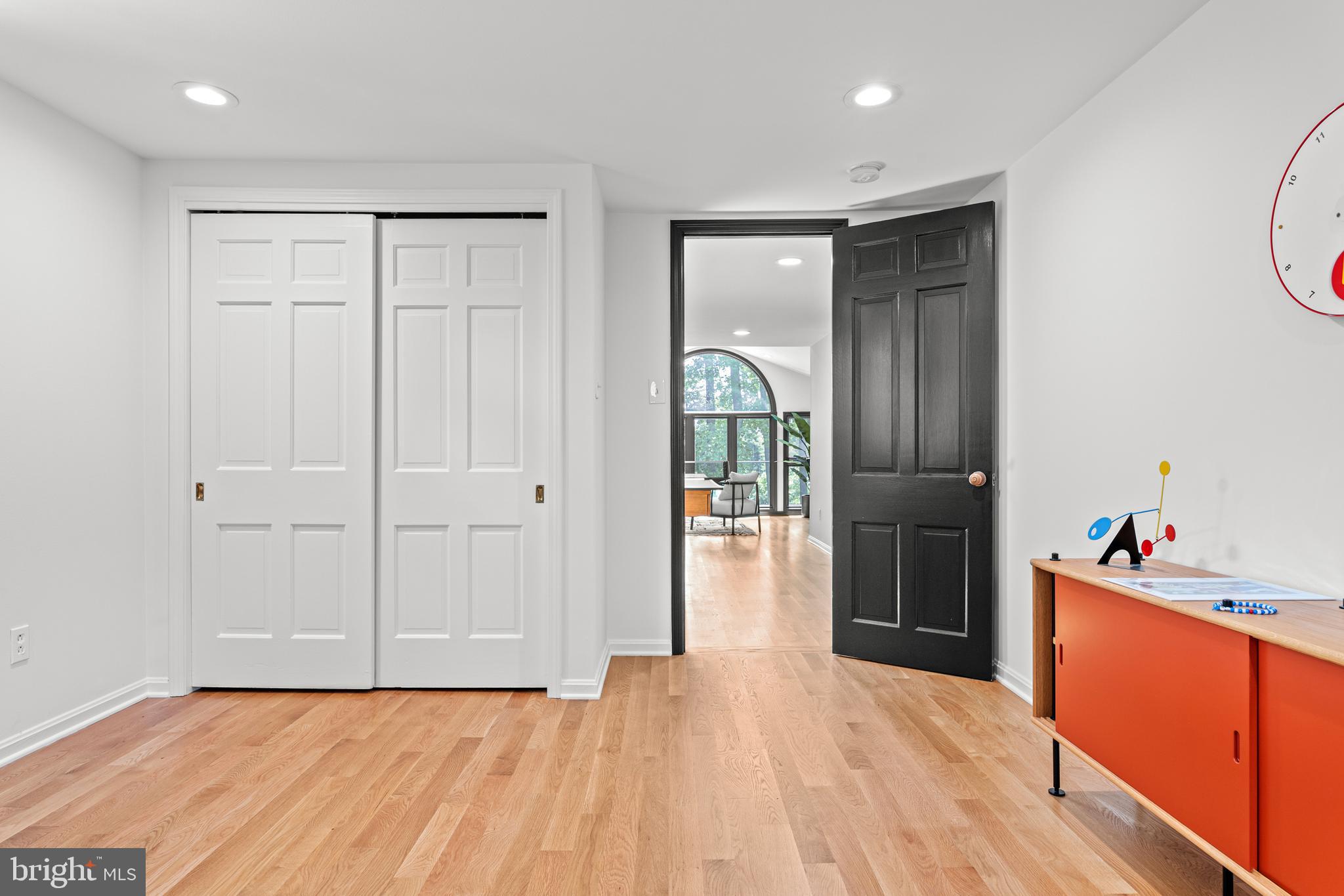 1200 RIDGEWOOD ROAD