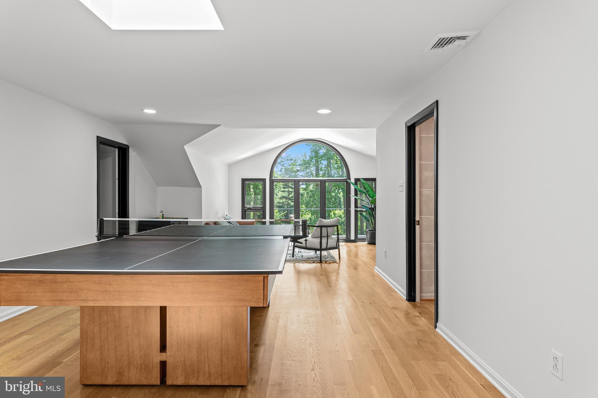 1200 RIDGEWOOD ROAD