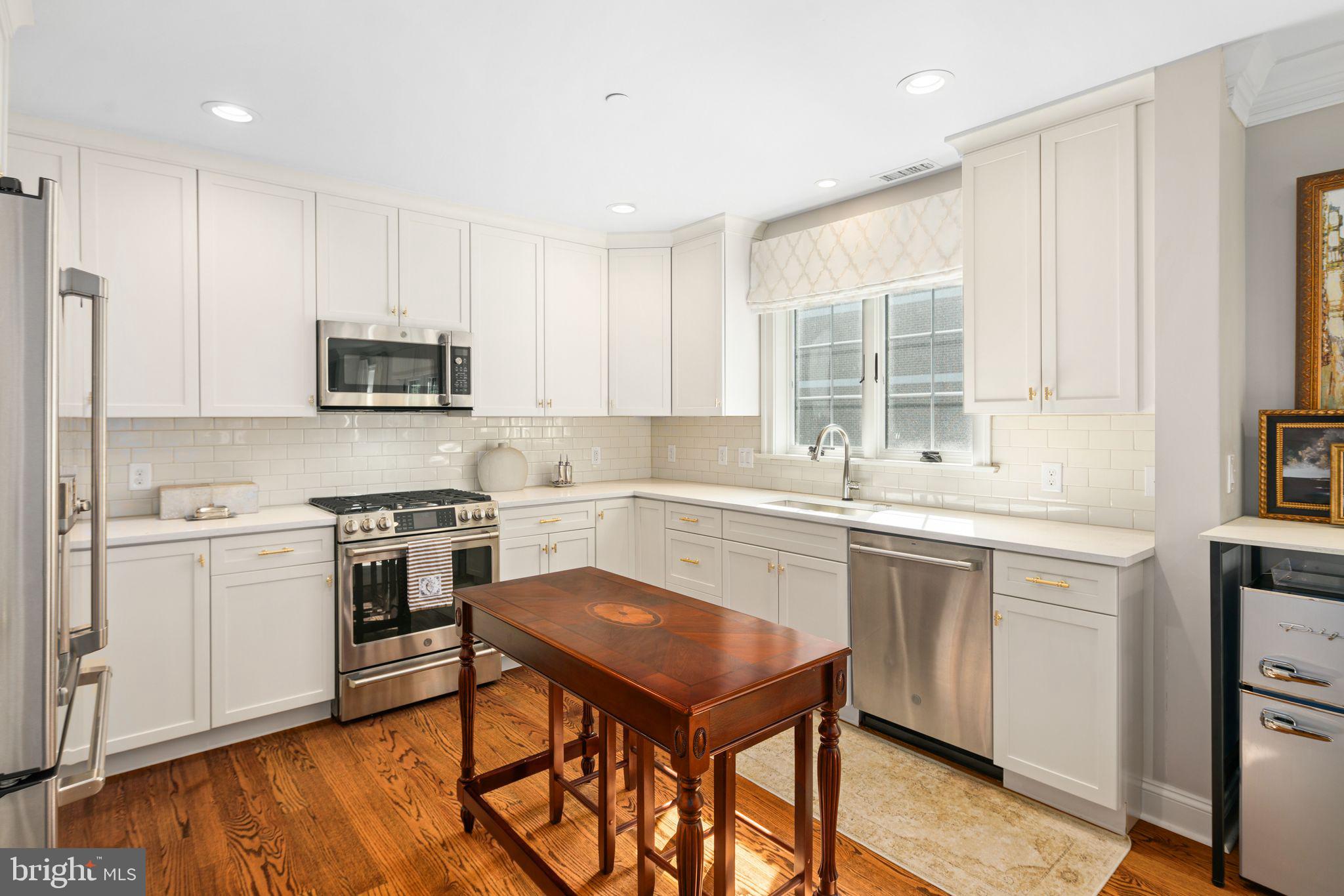 107 W MONTGOMERY AVENUE 107