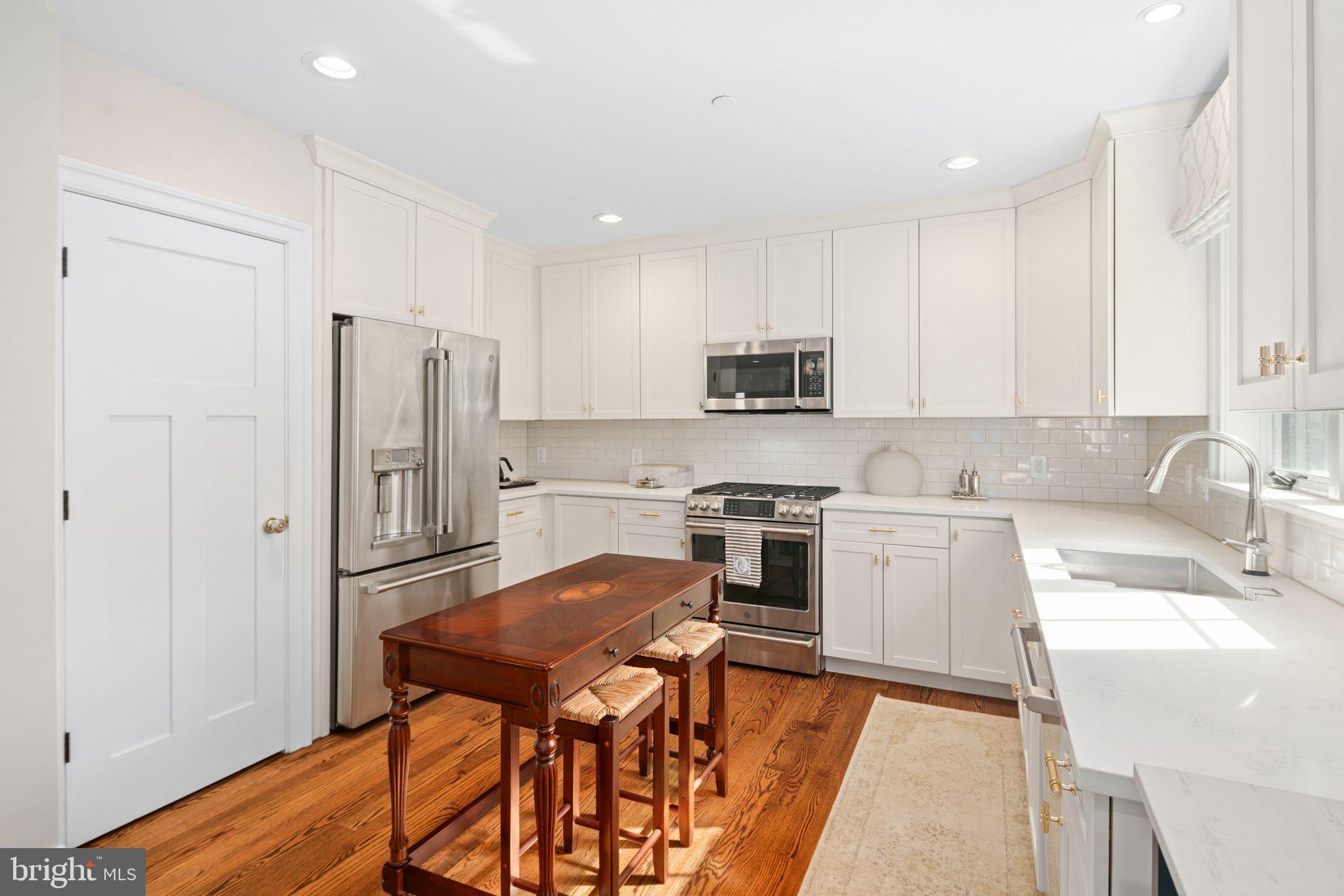 107 W MONTGOMERY AVENUE 107