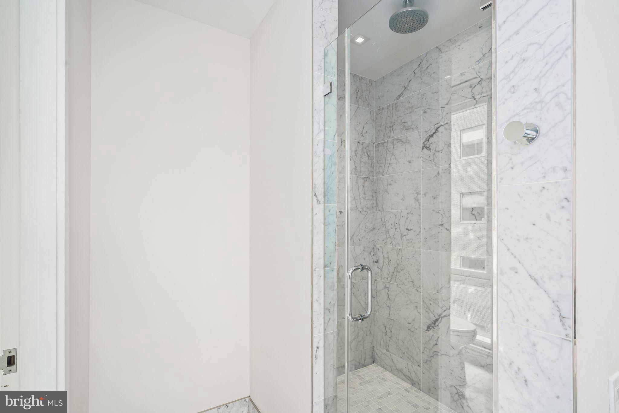 500 WALNUT STREET 1002