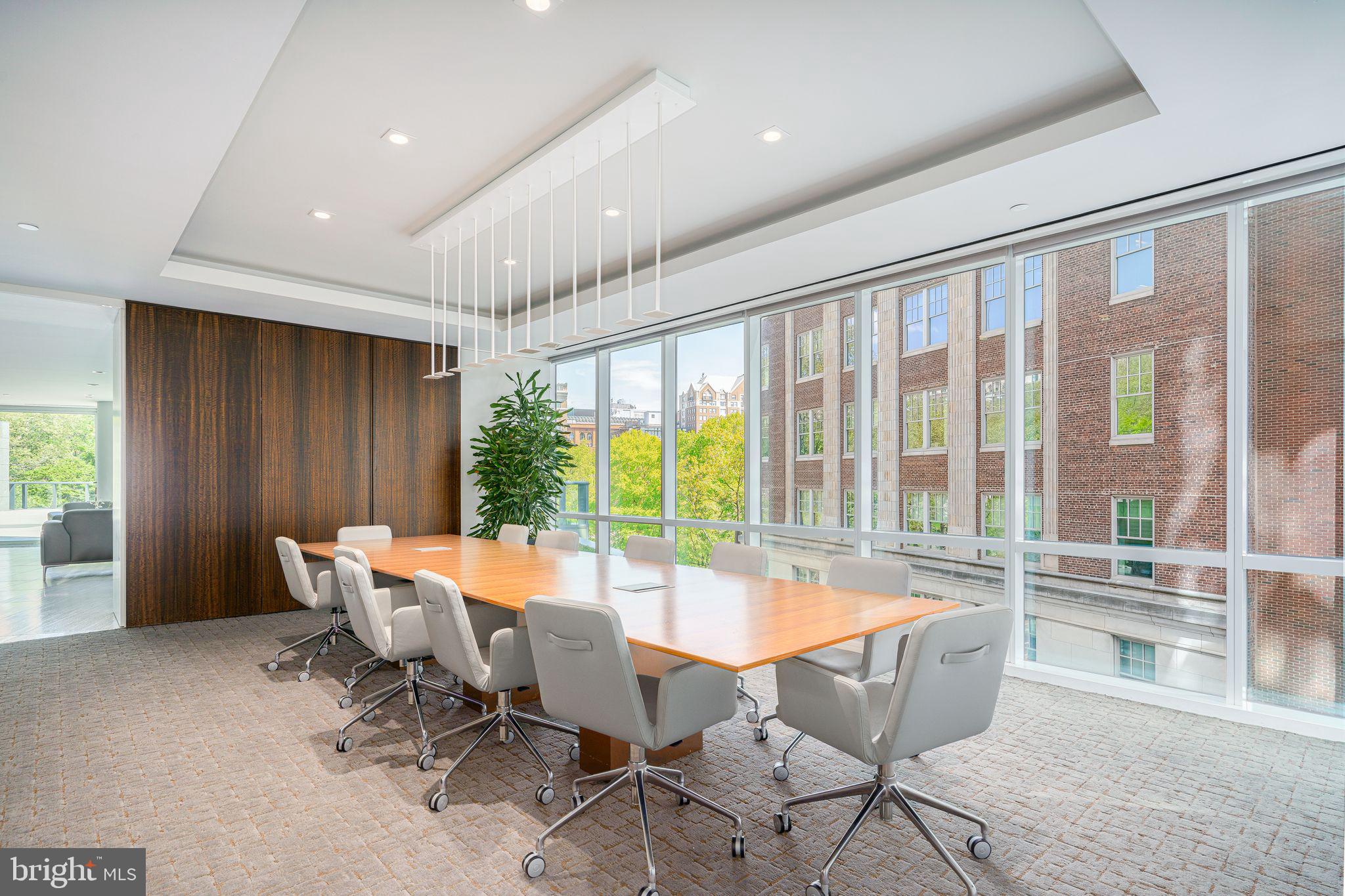 500 WALNUT STREET 1002