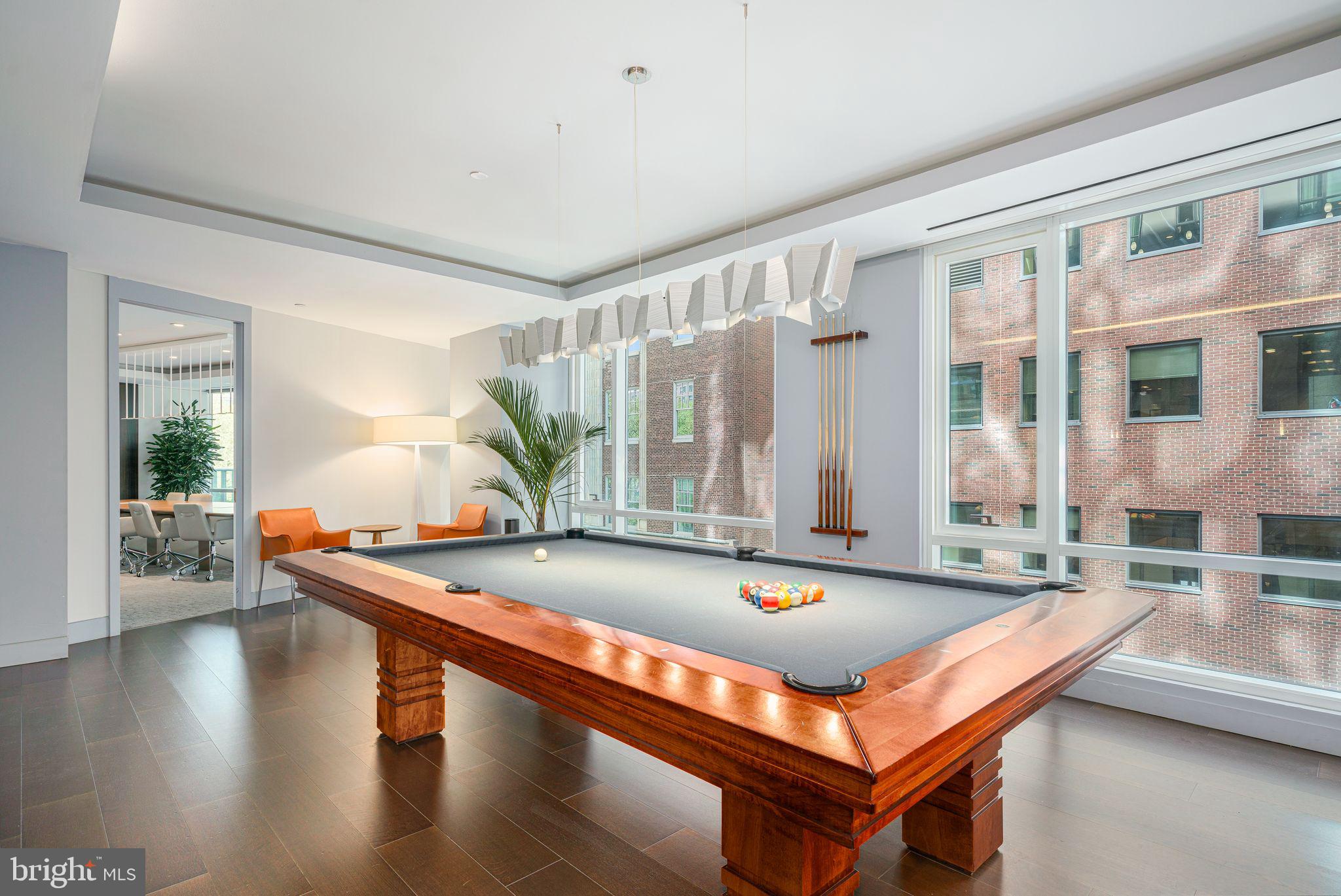 500 WALNUT STREET 1002