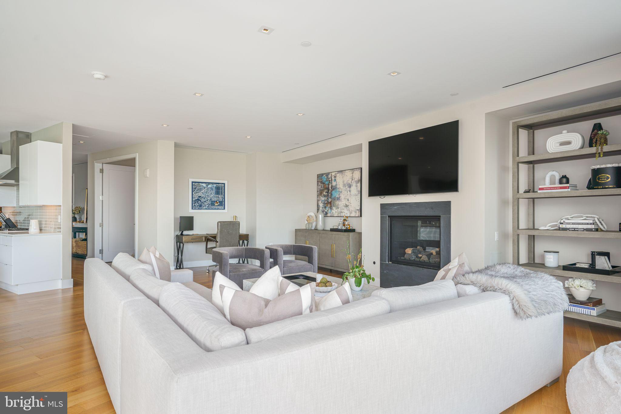 500 WALNUT STREET 1002