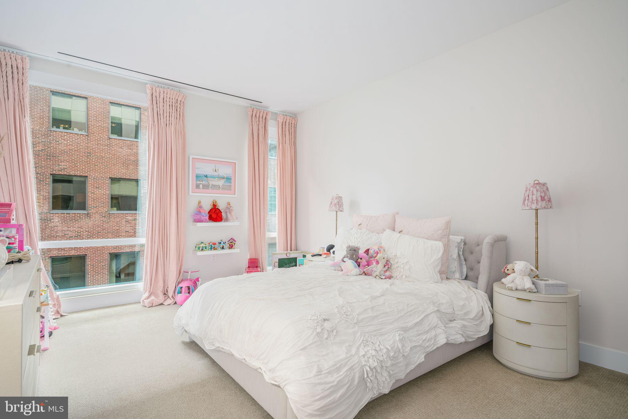 500 WALNUT STREET 1002