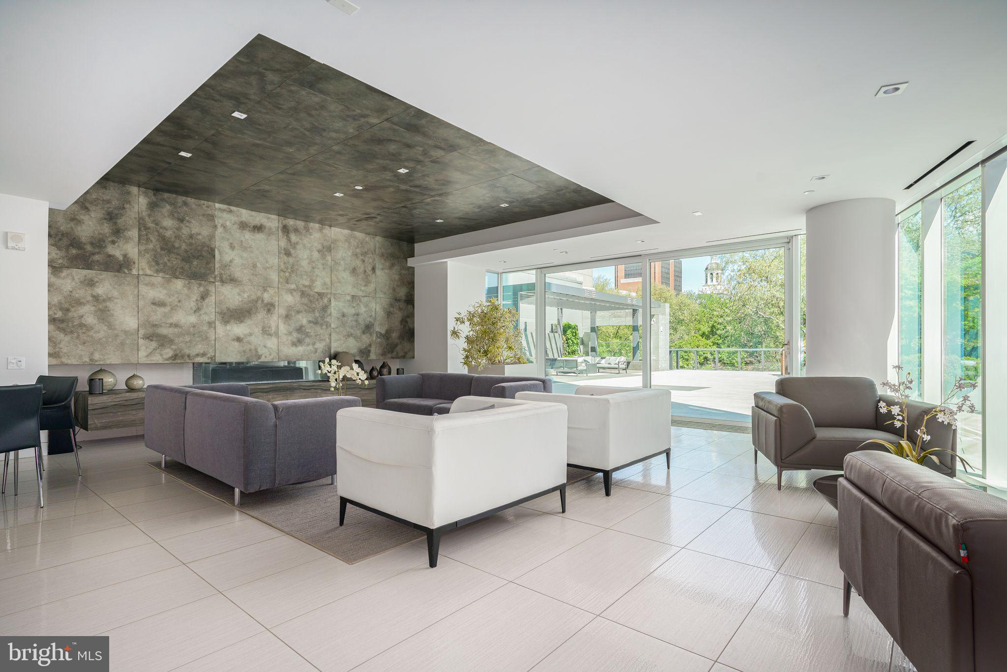 500 WALNUT STREET 1002