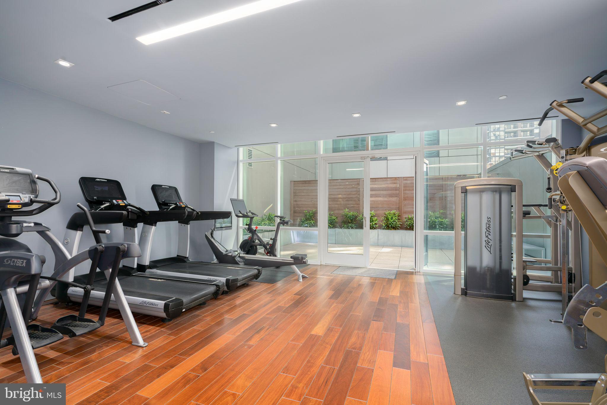 500 WALNUT STREET 1002