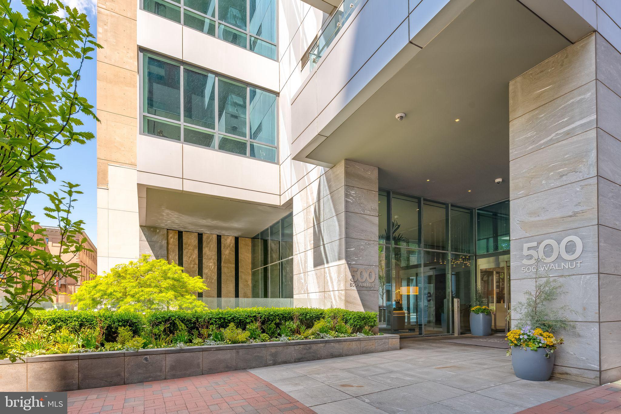 500 WALNUT STREET 1002